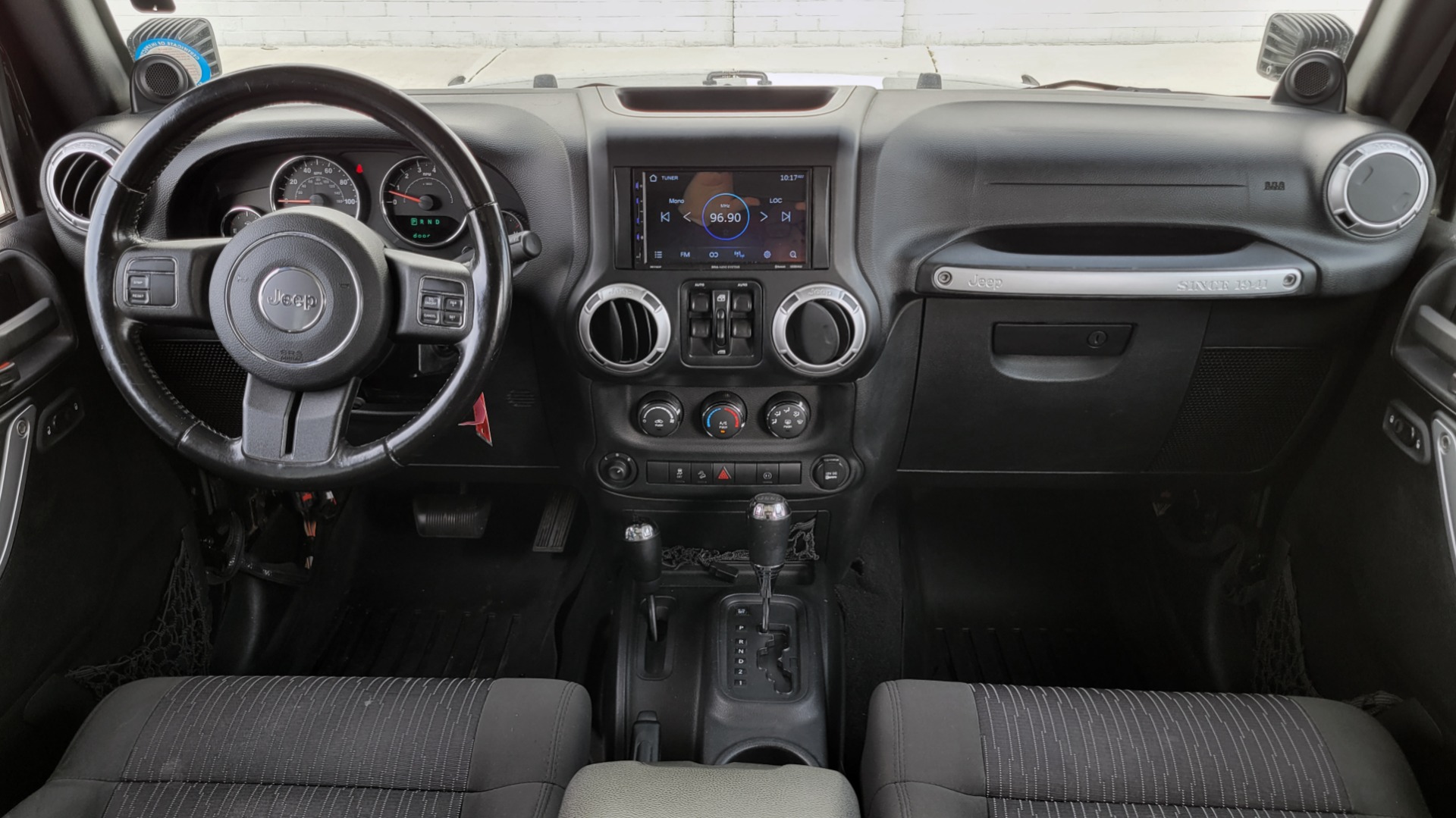 Used 2011 Jeep WRANGLER UNLIMITED SAHARA 4X4 / 3.8L V6 / 4-SPD AUTO / CUSTOM SOUND SYS for sale Sold at Formula Imports in Charlotte NC 28227 64