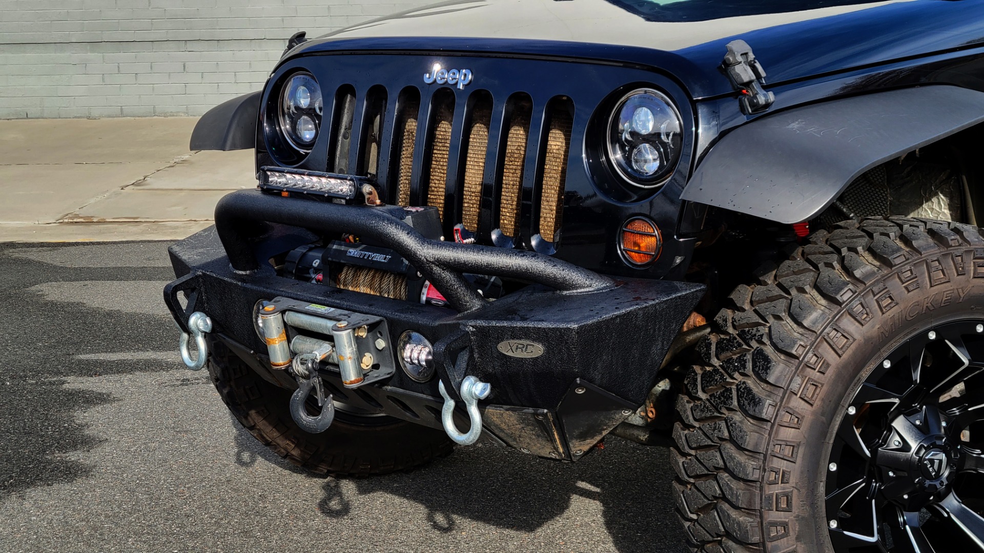Used 2011 Jeep WRANGLER UNLIMITED SAHARA 4X4 / 3.8L V6 / 4-SPD AUTO / CUSTOM SOUND SYS for sale Sold at Formula Imports in Charlotte NC 28227 7