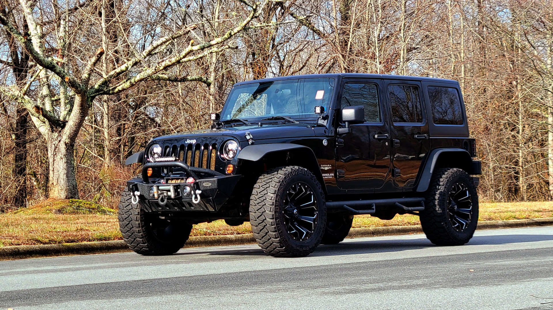 Used 2011 Jeep WRANGLER UNLIMITED SAHARA 4X4 / 3.8L V6 / 4-SPD AUTO / CUSTOM SOUND SYS for sale Sold at Formula Imports in Charlotte NC 28227 77