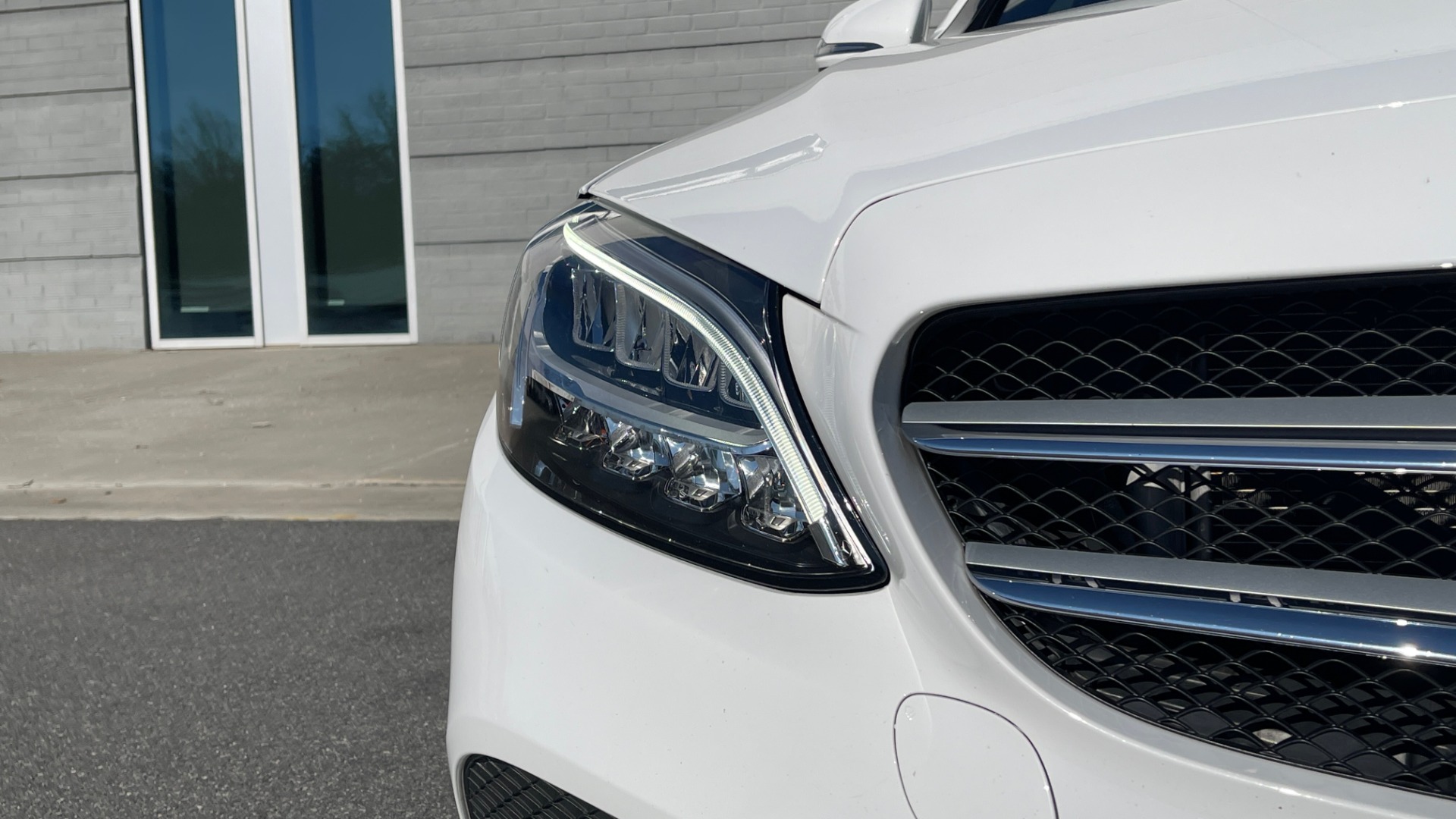 Used 2020 Mercedes-Benz C-CLASS C 300 2.0L SEDAN / RWD / 9-SPD AUTO / HTD STS / REARVIEW for sale Sold at Formula Imports in Charlotte NC 28227 10