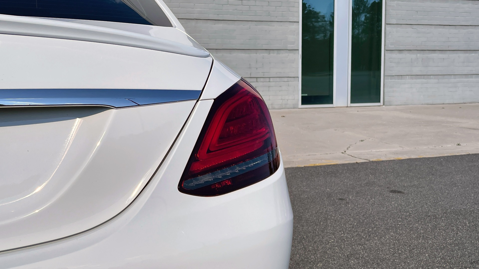 Used 2020 Mercedes-Benz C-CLASS C 300 2.0L SEDAN / RWD / 9-SPD AUTO / HTD STS / REARVIEW for sale Sold at Formula Imports in Charlotte NC 28227 20