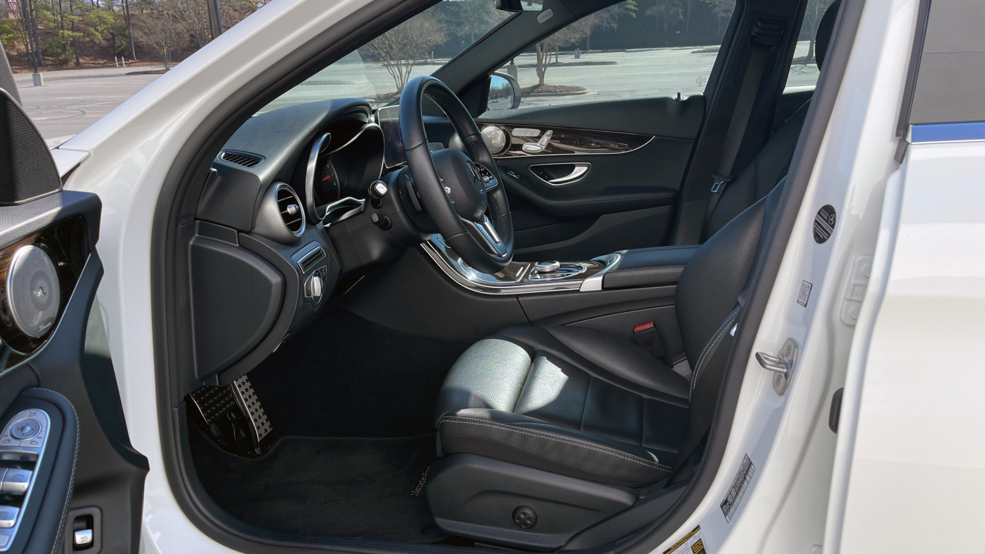 Used 2020 Mercedes-Benz C-CLASS C 300 2.0L SEDAN / RWD / 9-SPD AUTO / HTD STS / REARVIEW for sale $40,995 at Formula Imports in Charlotte NC 28227 27