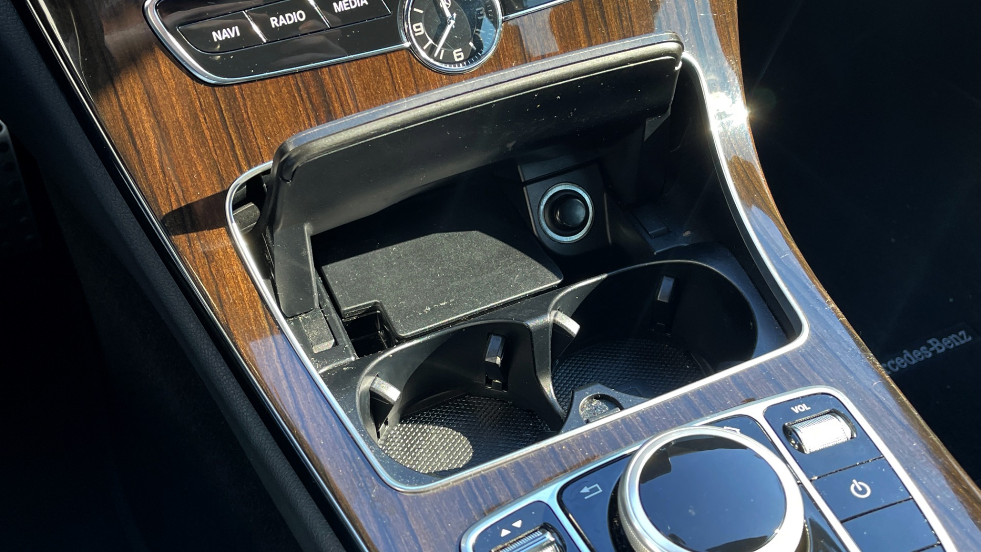 Used 2020 Mercedes-Benz C-CLASS C 300 2.0L SEDAN / RWD / 9-SPD AUTO / HTD STS / REARVIEW for sale Sold at Formula Imports in Charlotte NC 28227 40