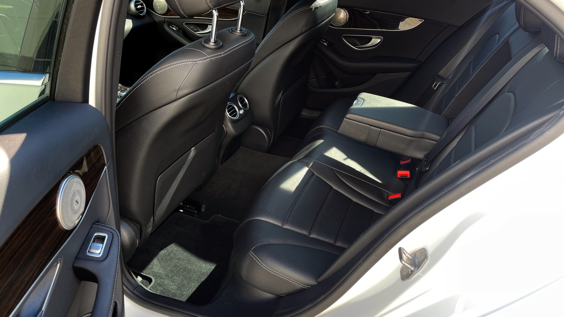 Used 2020 Mercedes-Benz C-CLASS C 300 2.0L SEDAN / RWD / 9-SPD AUTO / HTD STS / REARVIEW for sale Sold at Formula Imports in Charlotte NC 28227 47