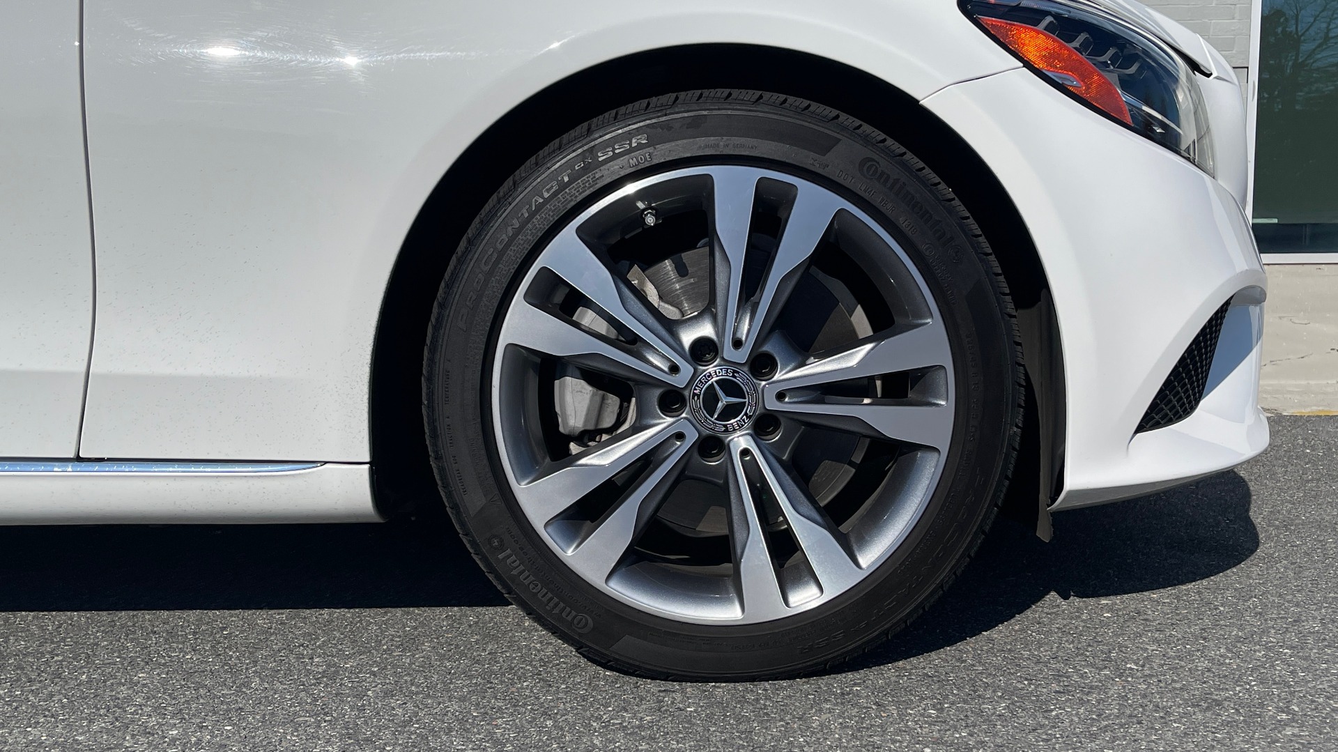 Used 2020 Mercedes-Benz C-CLASS C 300 2.0L SEDAN / RWD / 9-SPD AUTO / HTD STS / REARVIEW for sale $40,995 at Formula Imports in Charlotte NC 28227 61