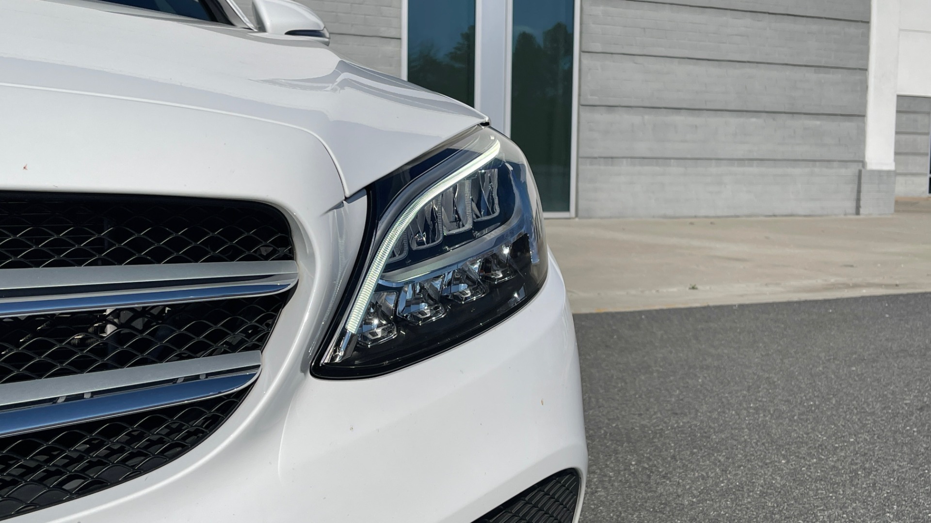 Used 2020 Mercedes-Benz C-CLASS C 300 2.0L SEDAN / RWD / 9-SPD AUTO / HTD STS / REARVIEW for sale Sold at Formula Imports in Charlotte NC 28227 9