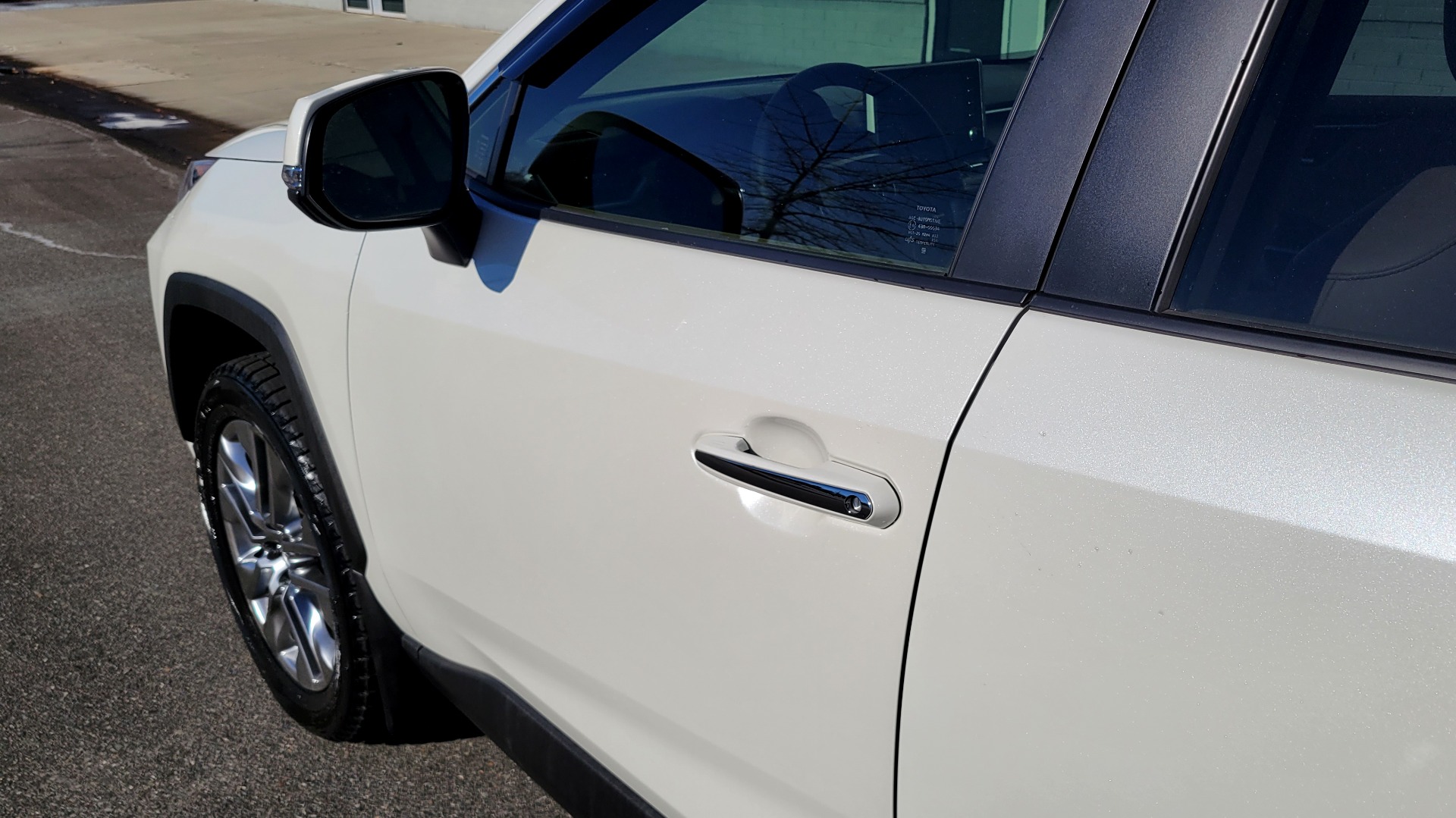 Used 2019 Toyota RAV4 Limited for sale $29,495 at Formula Imports in Charlotte NC 28227 10