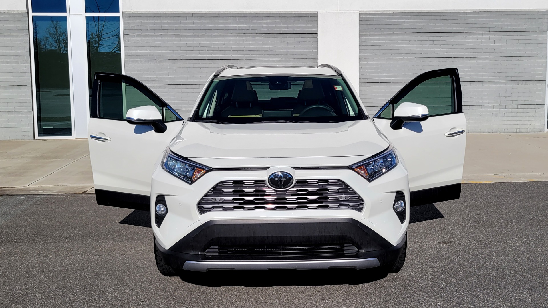 Used 2019 Toyota RAV4 Limited for sale $29,495 at Formula Imports in Charlotte NC 28227 22