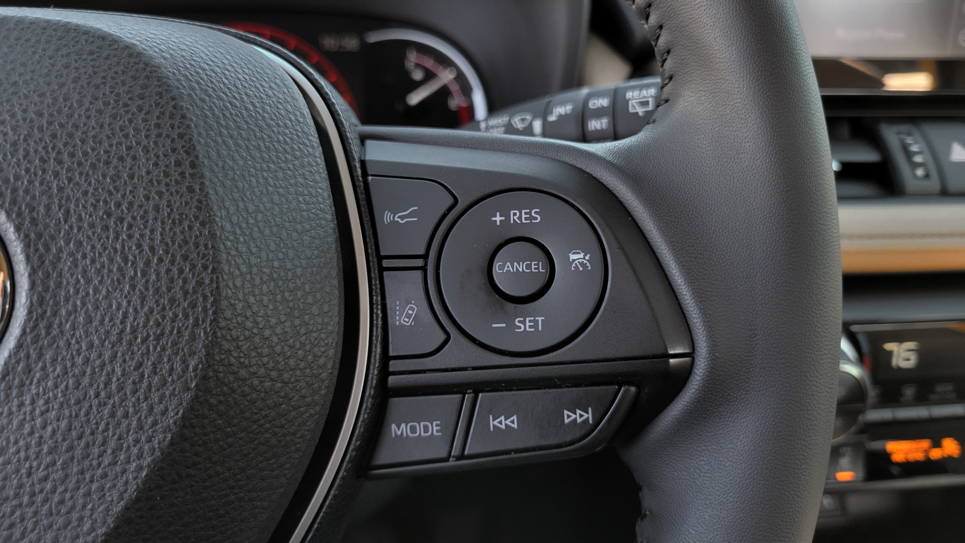 Used 2019 Toyota RAV4 Limited for sale $29,495 at Formula Imports in Charlotte NC 28227 43