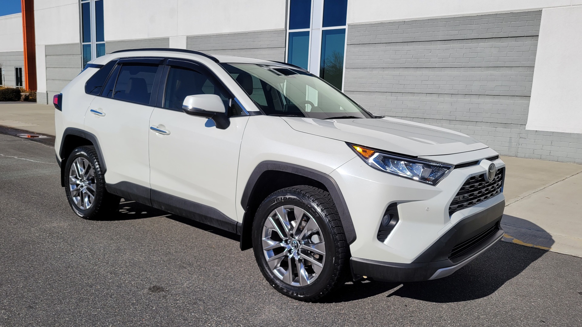 Used 2019 Toyota RAV4 Limited for sale $29,495 at Formula Imports in Charlotte NC 28227 6