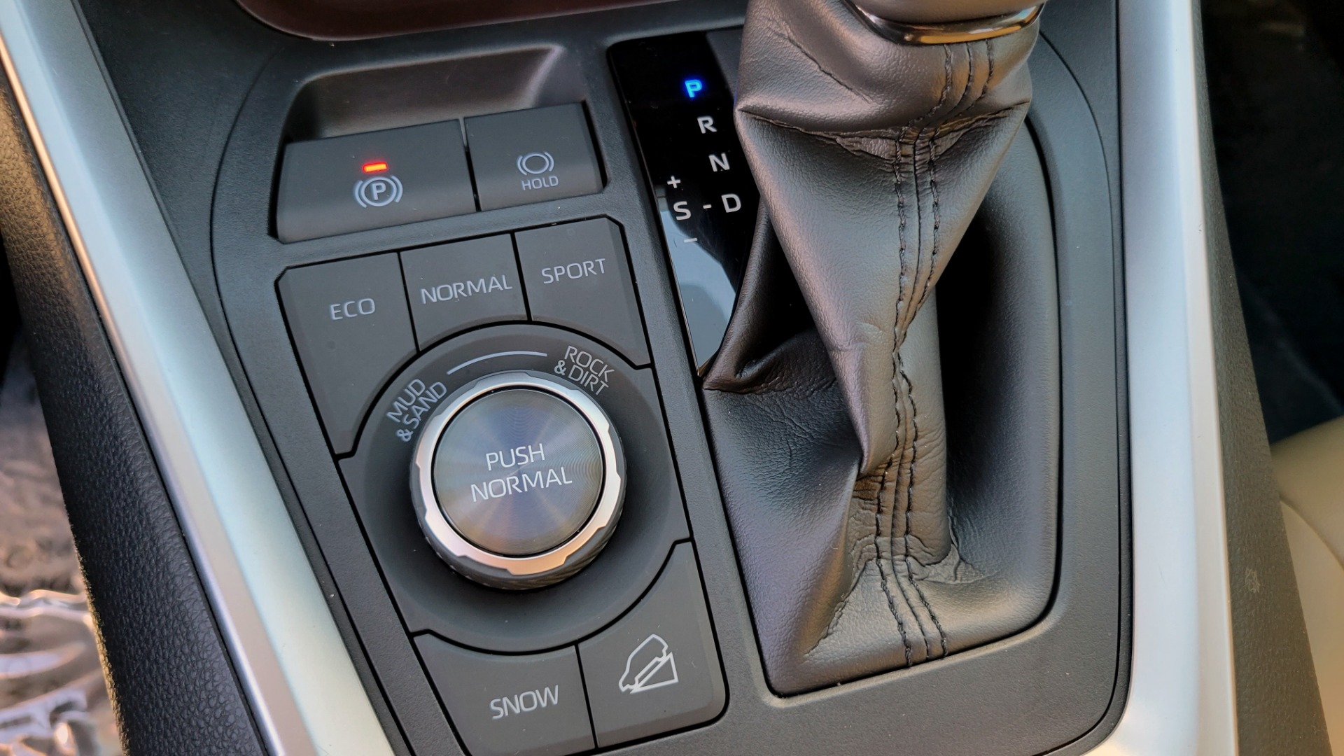 Used 2019 Toyota RAV4 Limited for sale $29,495 at Formula Imports in Charlotte NC 28227 60
