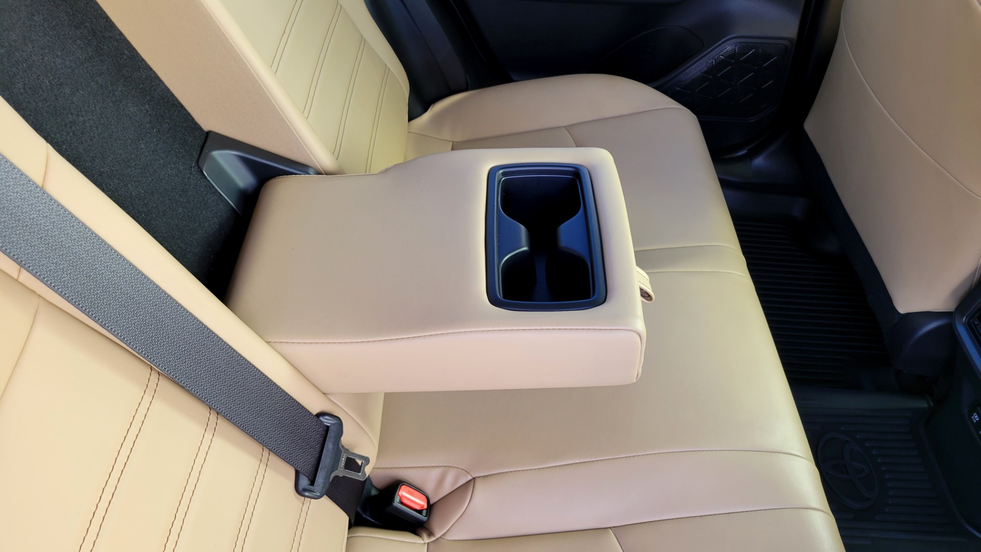 Used 2019 Toyota RAV4 Limited for sale $29,495 at Formula Imports in Charlotte NC 28227 74