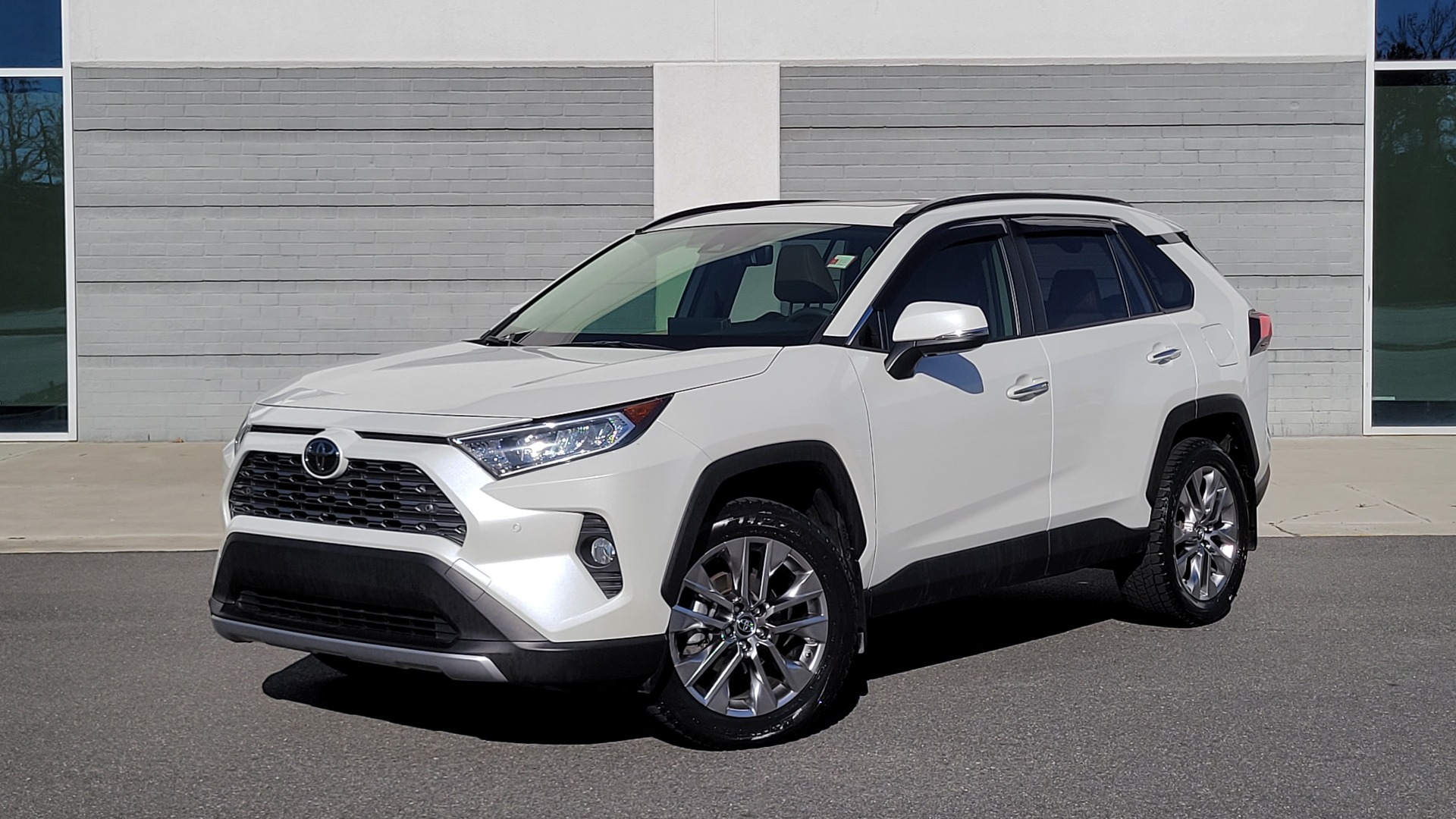Used 2019 Toyota RAV4 Limited for sale $29,495 at Formula Imports in Charlotte NC 28227 1