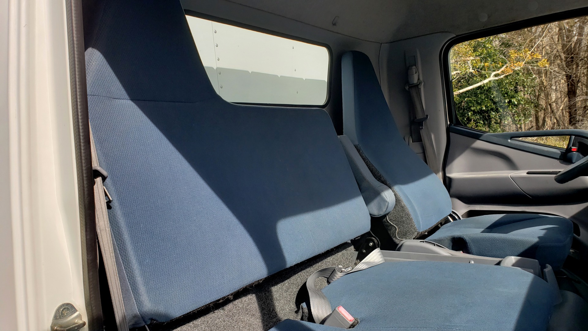 Used 2013 Mitsubishi FUSO FEC72S CARGO VAN / DUAL REAR WHEELS / CLEAN / LOW MILES for sale Sold at Formula Imports in Charlotte NC 28227 24