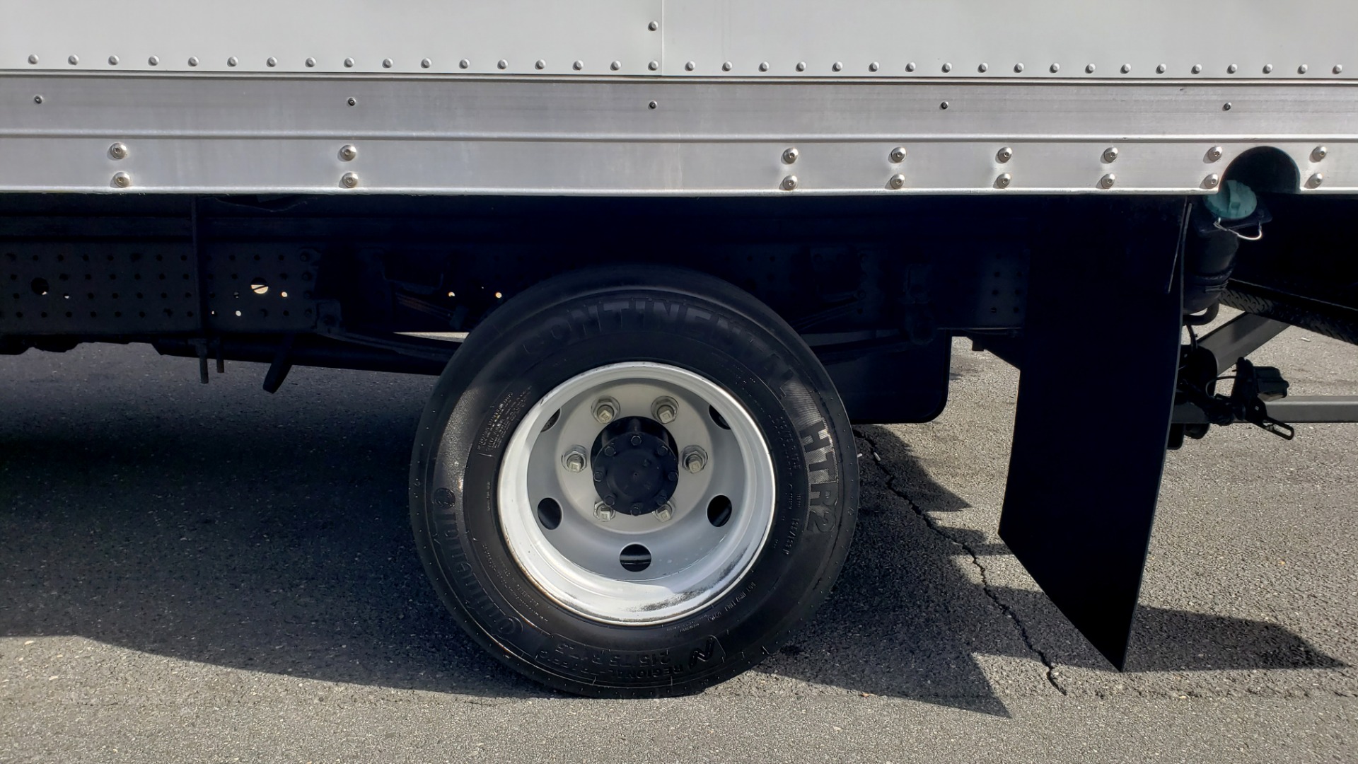 Used 2013 Mitsubishi FUSO FEC72S CARGO VAN / DUAL REAR WHEELS / CLEAN / LOW MILES for sale Sold at Formula Imports in Charlotte NC 28227 52