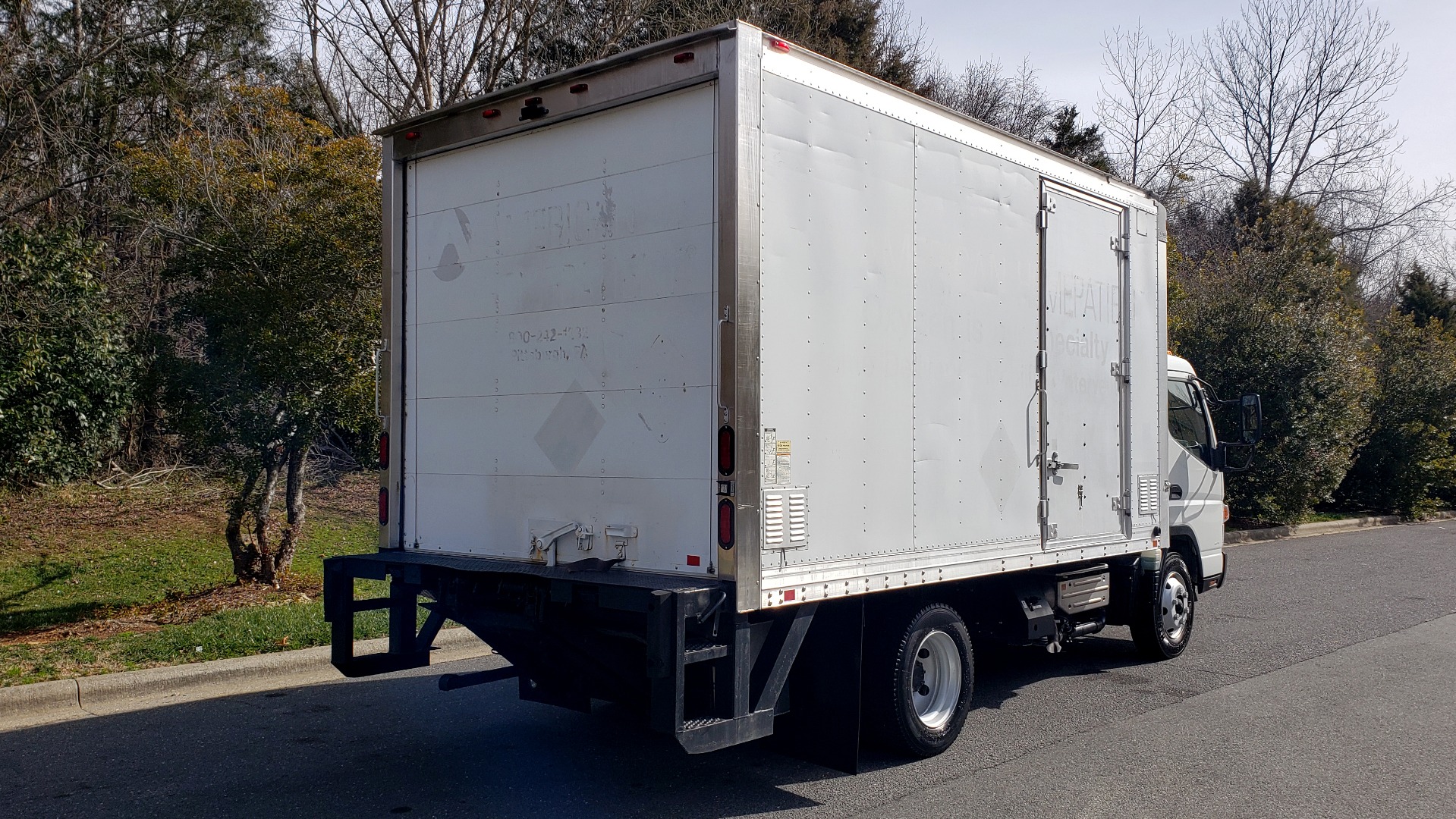 Used 2013 Mitsubishi FUSO FEC72S CARGO VAN / DUAL REAR WHEELS / CLEAN / LOW MILES for sale Sold at Formula Imports in Charlotte NC 28227 6