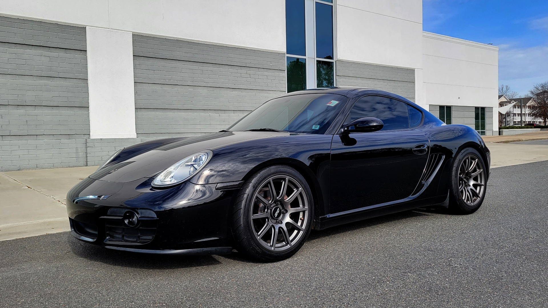 Used 2007 Porsche CAYMAN COUPE 2.7L / 5-SPD MANUAL / HTD STS / AIR COND / JL AUDIO / BORLA EXH for sale Sold at Formula Imports in Charlotte NC 28227 4
