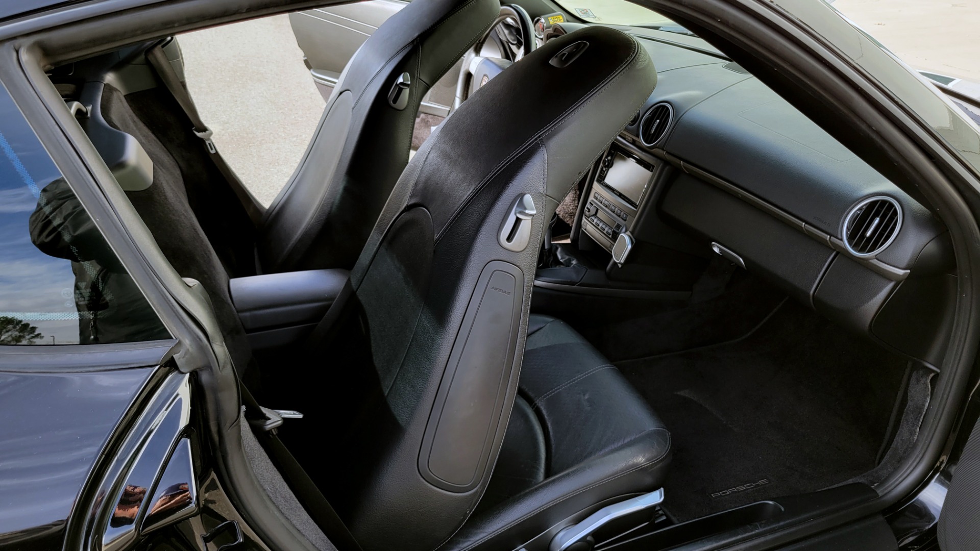 Used 2007 Porsche CAYMAN COUPE 2.7L / 5-SPD MANUAL / HTD STS / AIR COND / JL AUDIO / BORLA EXH for sale Sold at Formula Imports in Charlotte NC 28227 70