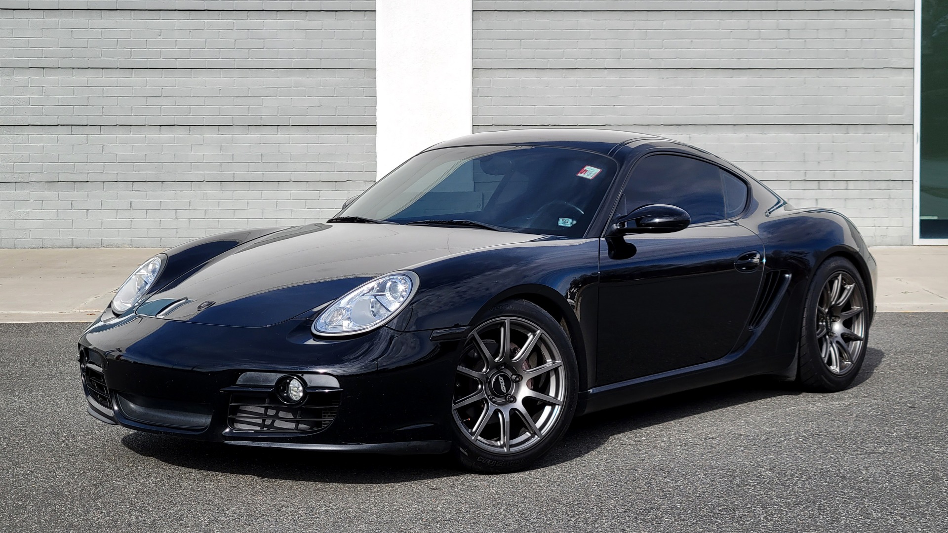 Used 2007 Porsche CAYMAN COUPE 2.7L / 5-SPD MANUAL / HTD STS / AIR COND / JL AUDIO / BORLA EXH for sale Sold at Formula Imports in Charlotte NC 28227 1