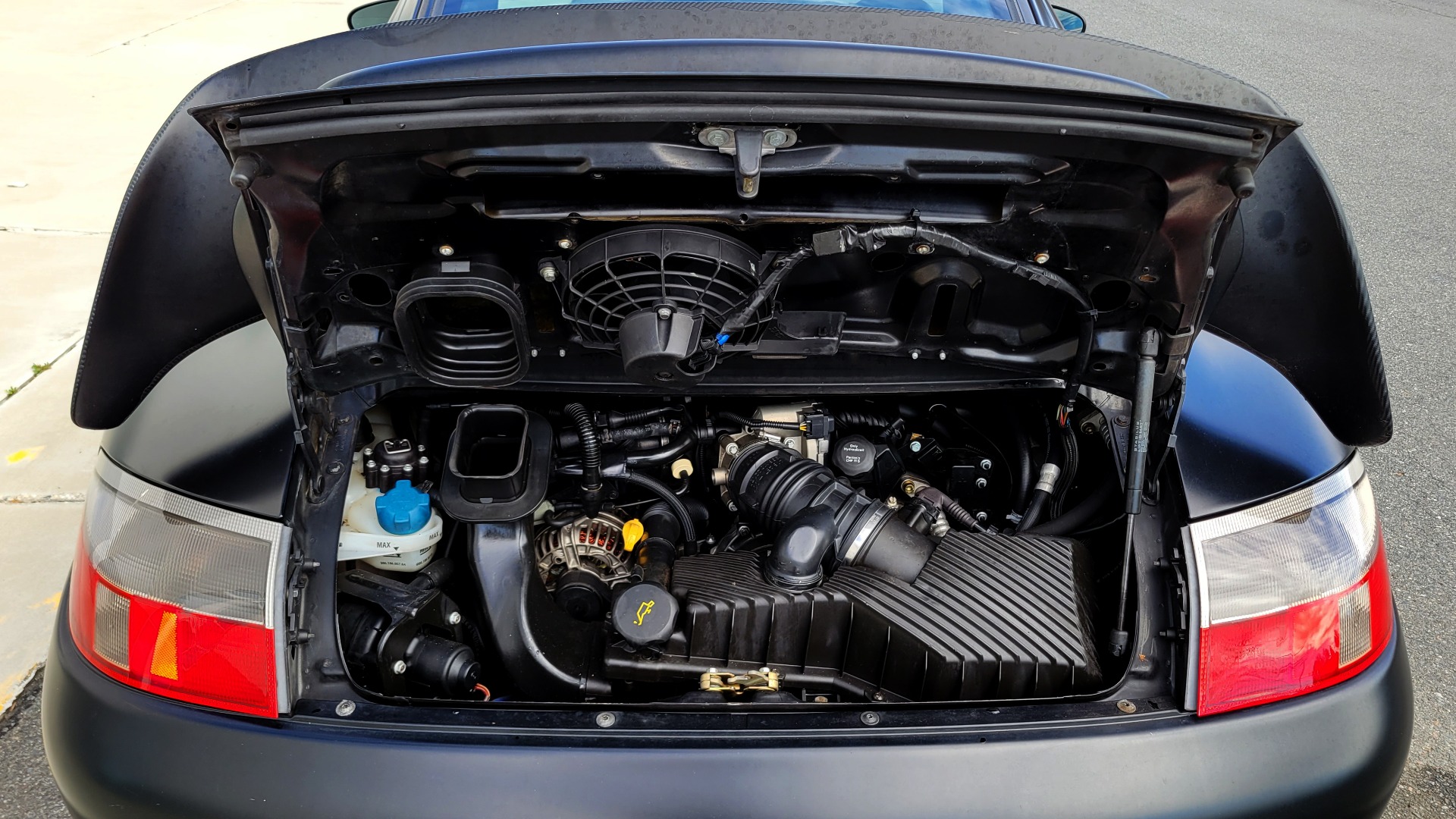 Used 2004 Porsche 911 TARGA COUPE / 6-SPD MAN / BOSE SOUND / HTD STS / XENON HEADLAMPS for sale Sold at Formula Imports in Charlotte NC 28227 21