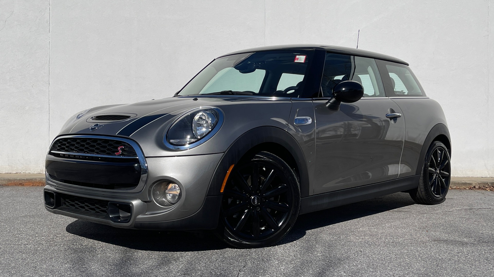 Used 2019 MINI Hardtop 2 Door Cooper S for sale Sold at Formula Imports in Charlotte NC 28227 2