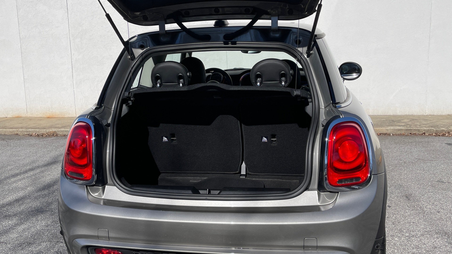 Used 2019 MINI Hardtop 2 Door Cooper S for sale Sold at Formula Imports in Charlotte NC 28227 20