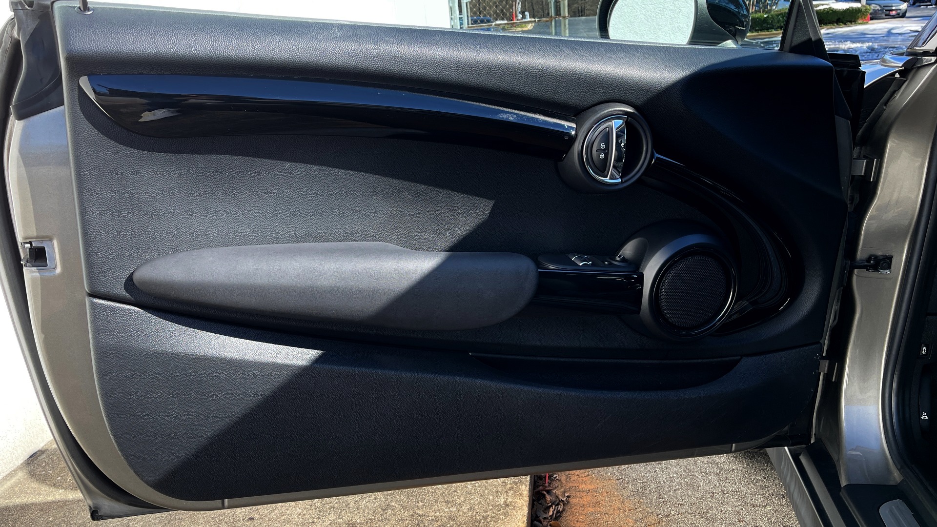 Used 2019 MINI Hardtop 2 Door Cooper S for sale Sold at Formula Imports in Charlotte NC 28227 23