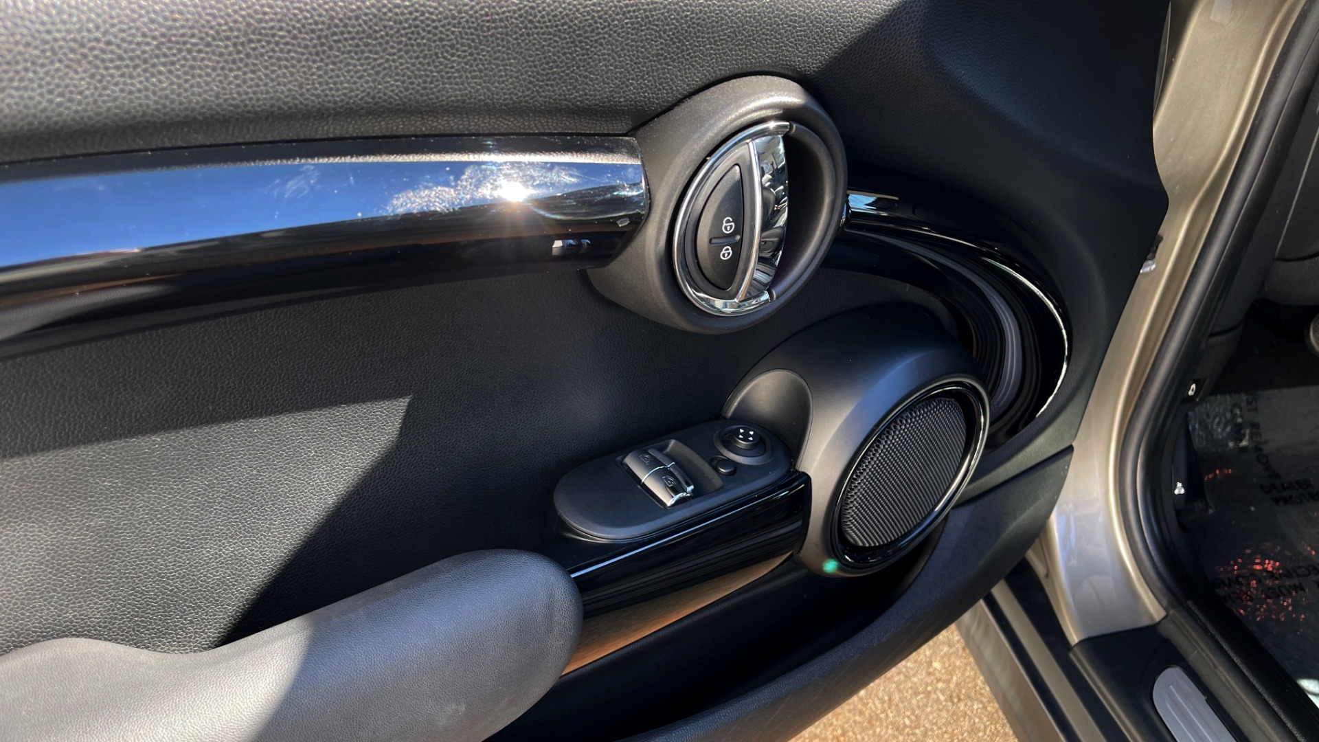 Used 2019 MINI Hardtop 2 Door Cooper S for sale Sold at Formula Imports in Charlotte NC 28227 24