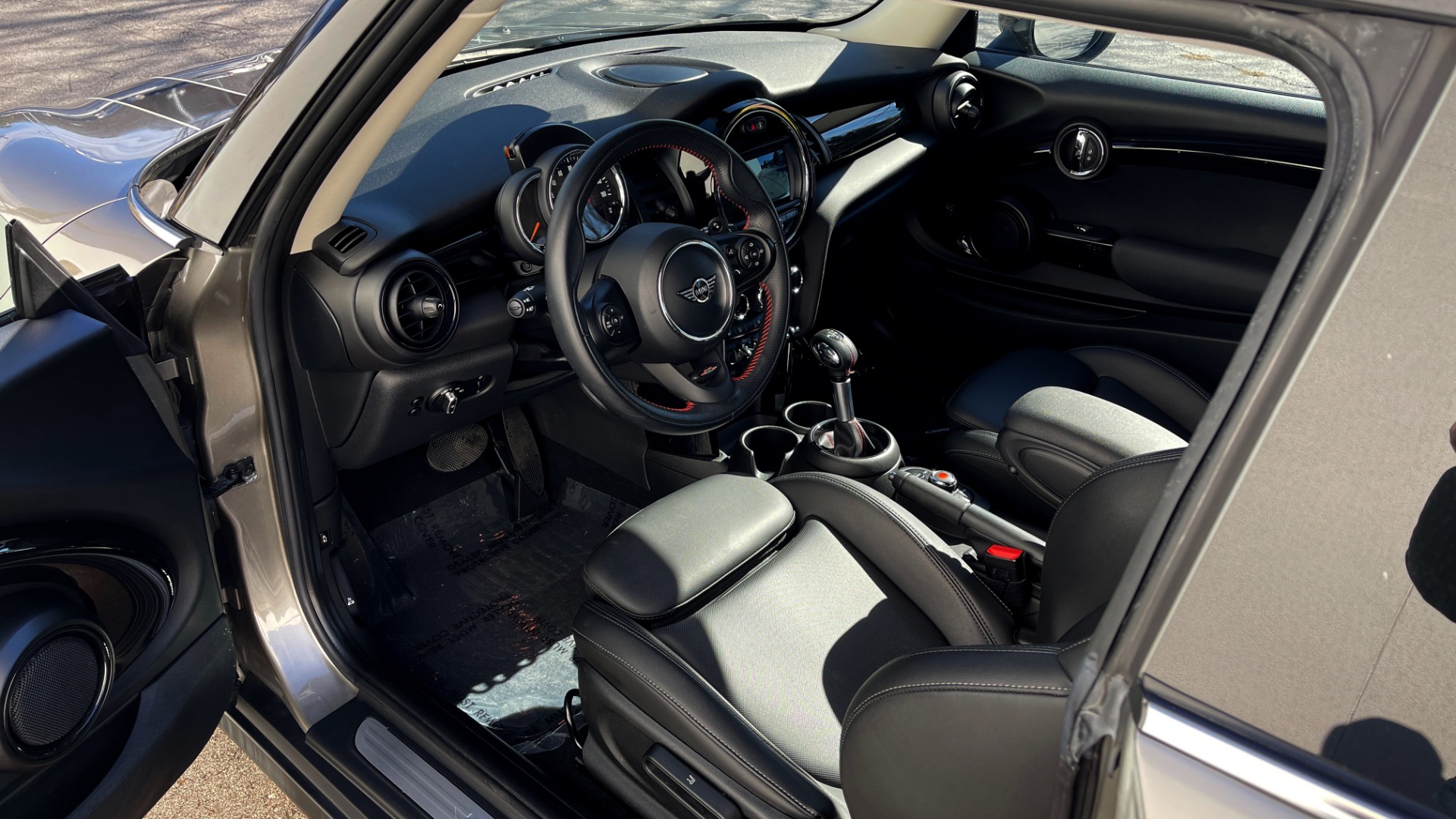 Used 2019 MINI Hardtop 2 Door Cooper S for sale Sold at Formula Imports in Charlotte NC 28227 25
