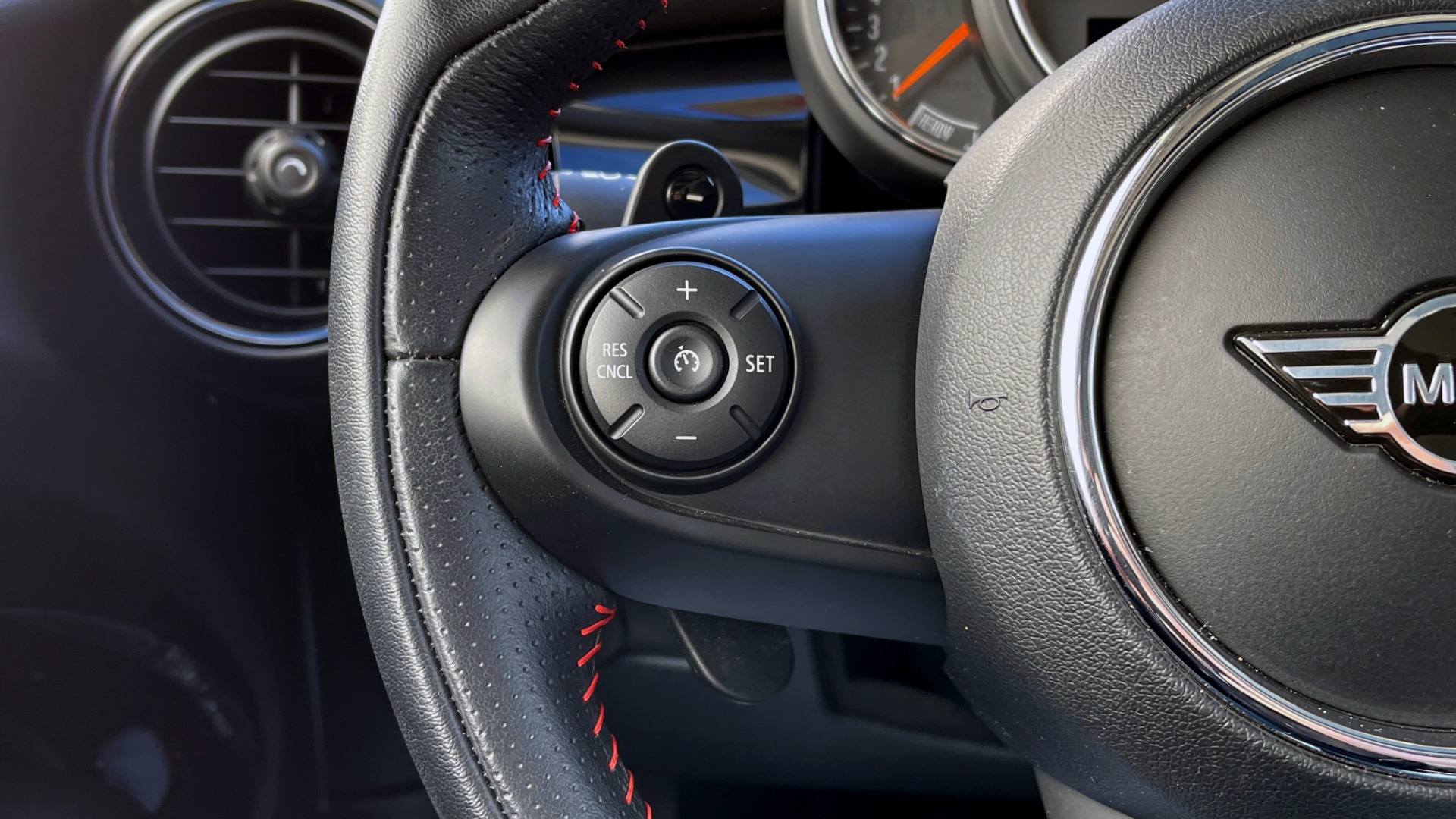Used 2019 MINI Hardtop 2 Door Cooper S for sale Sold at Formula Imports in Charlotte NC 28227 31