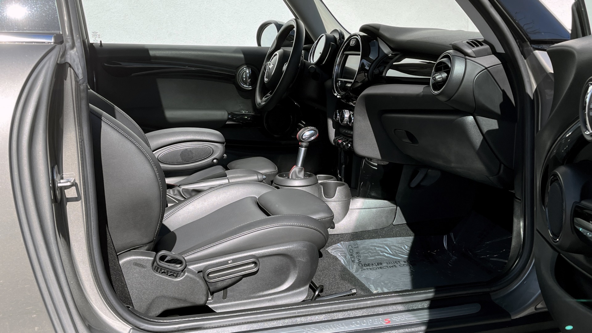 Used 2019 MINI Hardtop 2 Door Cooper S for sale Sold at Formula Imports in Charlotte NC 28227 45