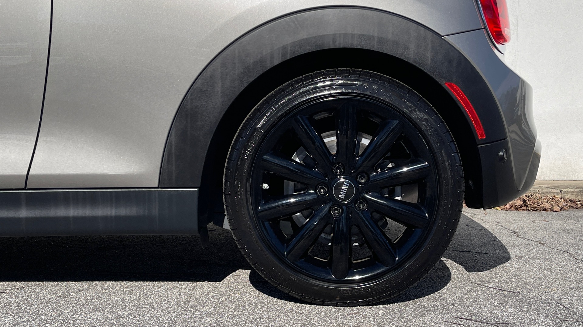 Used 2019 MINI Hardtop 2 Door Cooper S for sale Sold at Formula Imports in Charlotte NC 28227 50