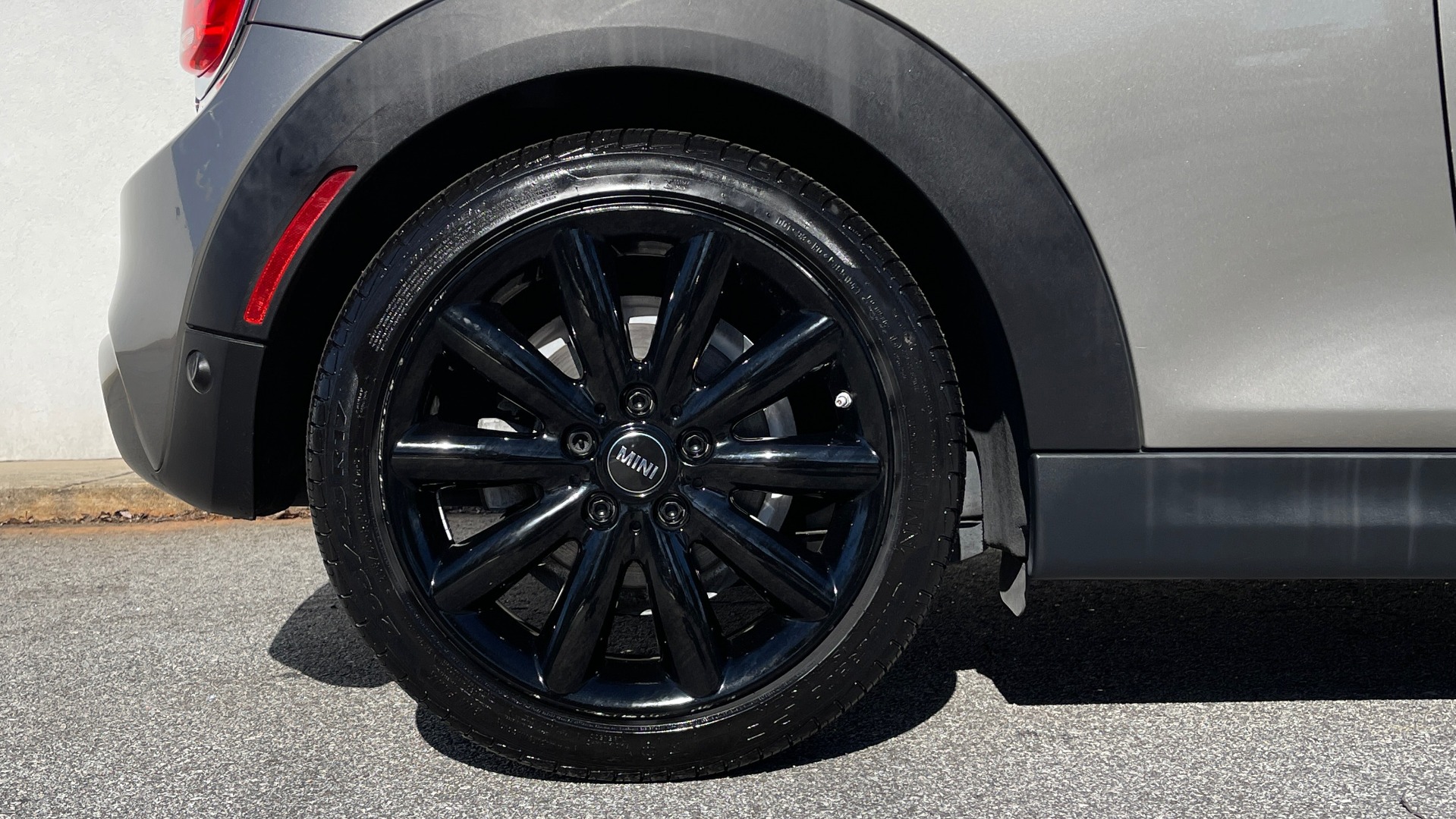 Used 2019 MINI Hardtop 2 Door Cooper S for sale Sold at Formula Imports in Charlotte NC 28227 51
