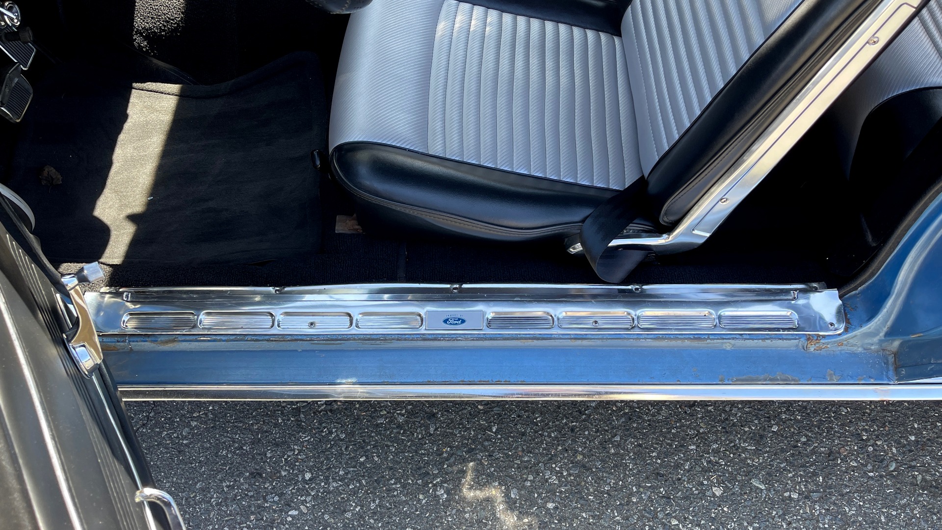 Used 1967 Ford MUSTANG CONVERTIBLE / 3.3L TRHIFTPOWER-6 / 3-SPEED MANUAL for sale $24,999 at Formula Imports in Charlotte NC 28227 52