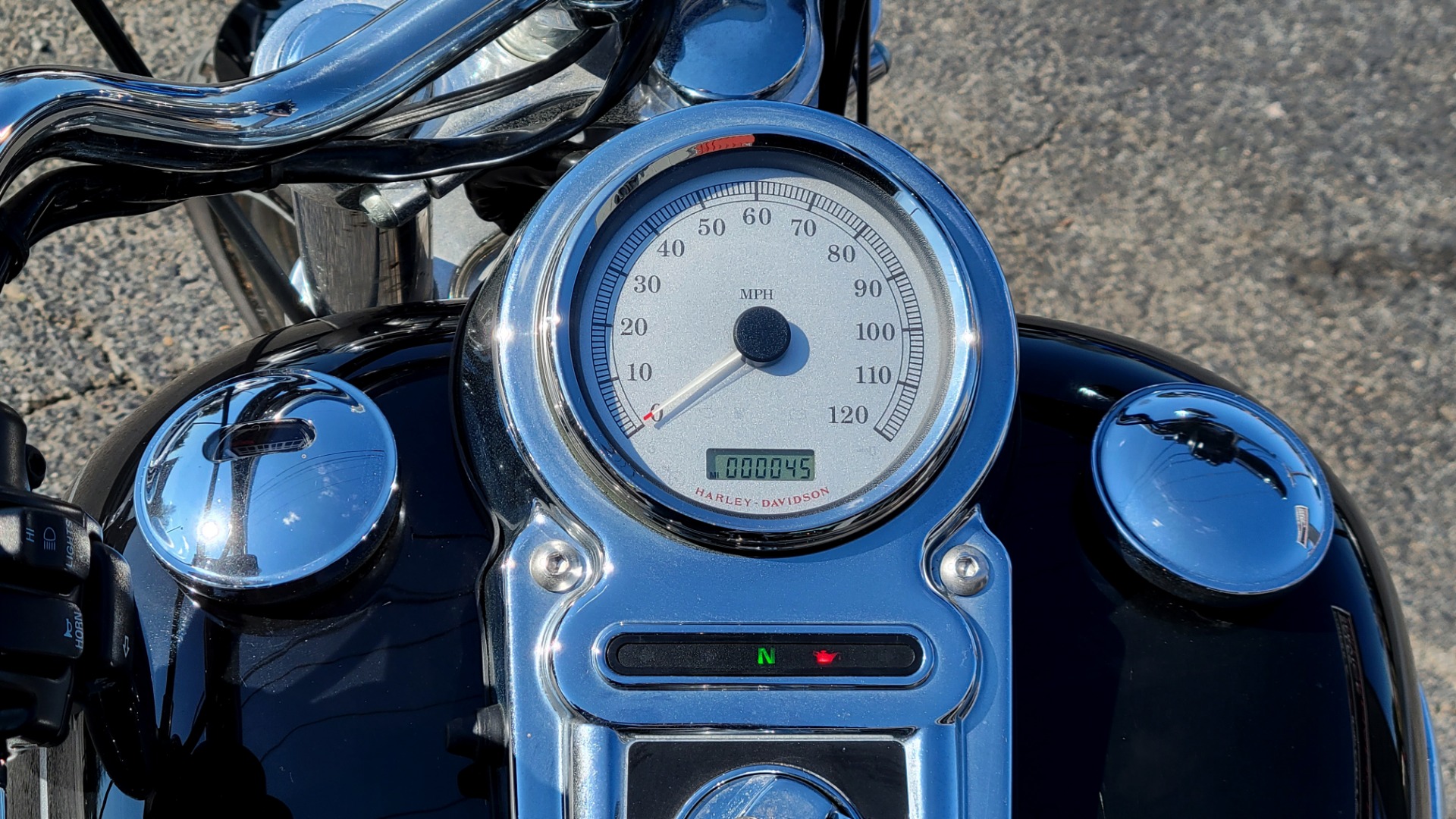 Used 2007 Harley Davidson SUPER GLIDE 1600CC / DYNA GLIDE / LOTS OF CHROME / ONLY 45 MILES for sale Sold at Formula Imports in Charlotte NC 28227 4