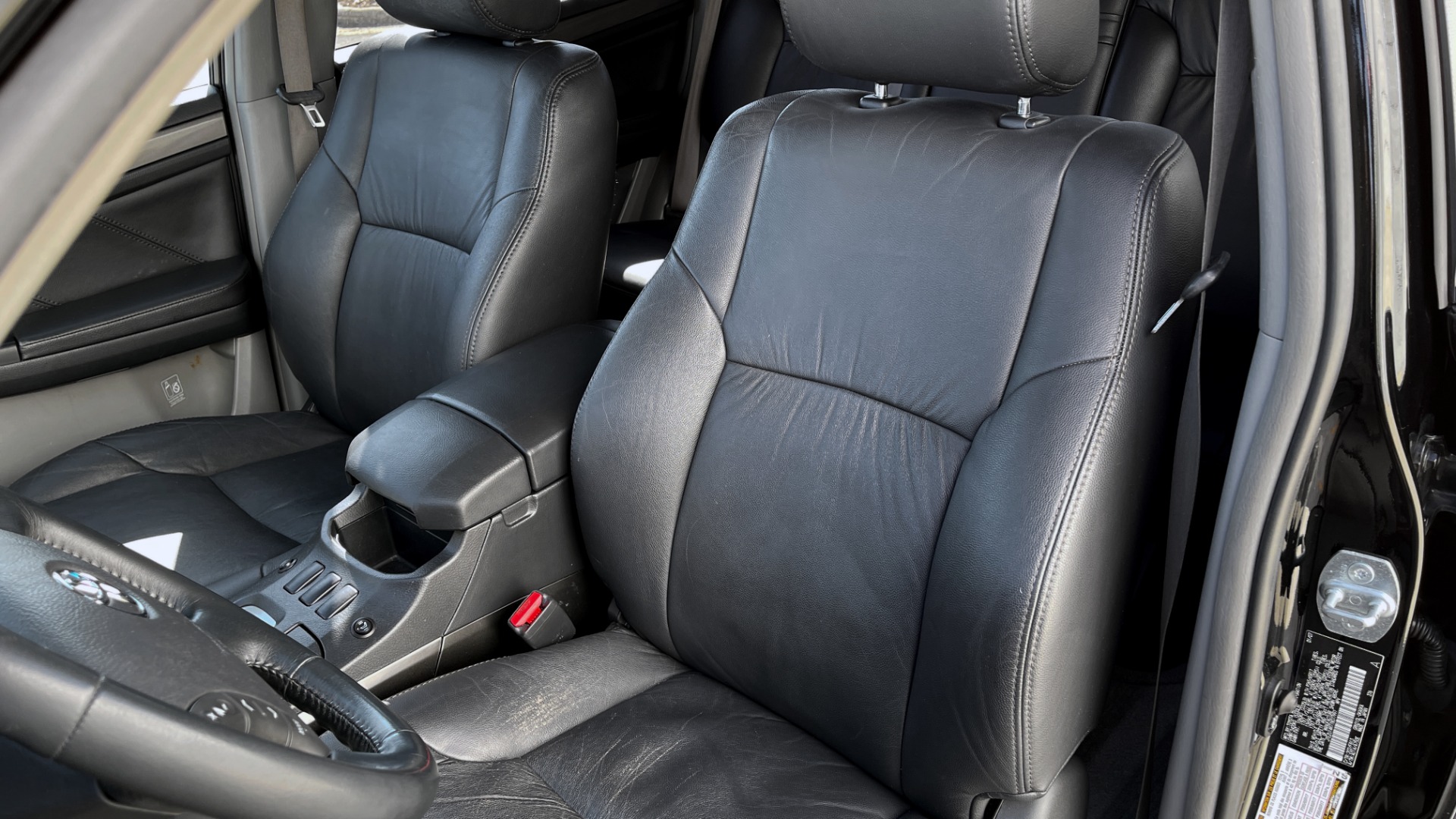 Used 2007 Toyota 4RUNNER SR5 SPORT EDITION / 4.0L V6 / 5-SPD AUTO / JBL AUDIO / HOMELINK for sale Sold at Formula Imports in Charlotte NC 28227 27