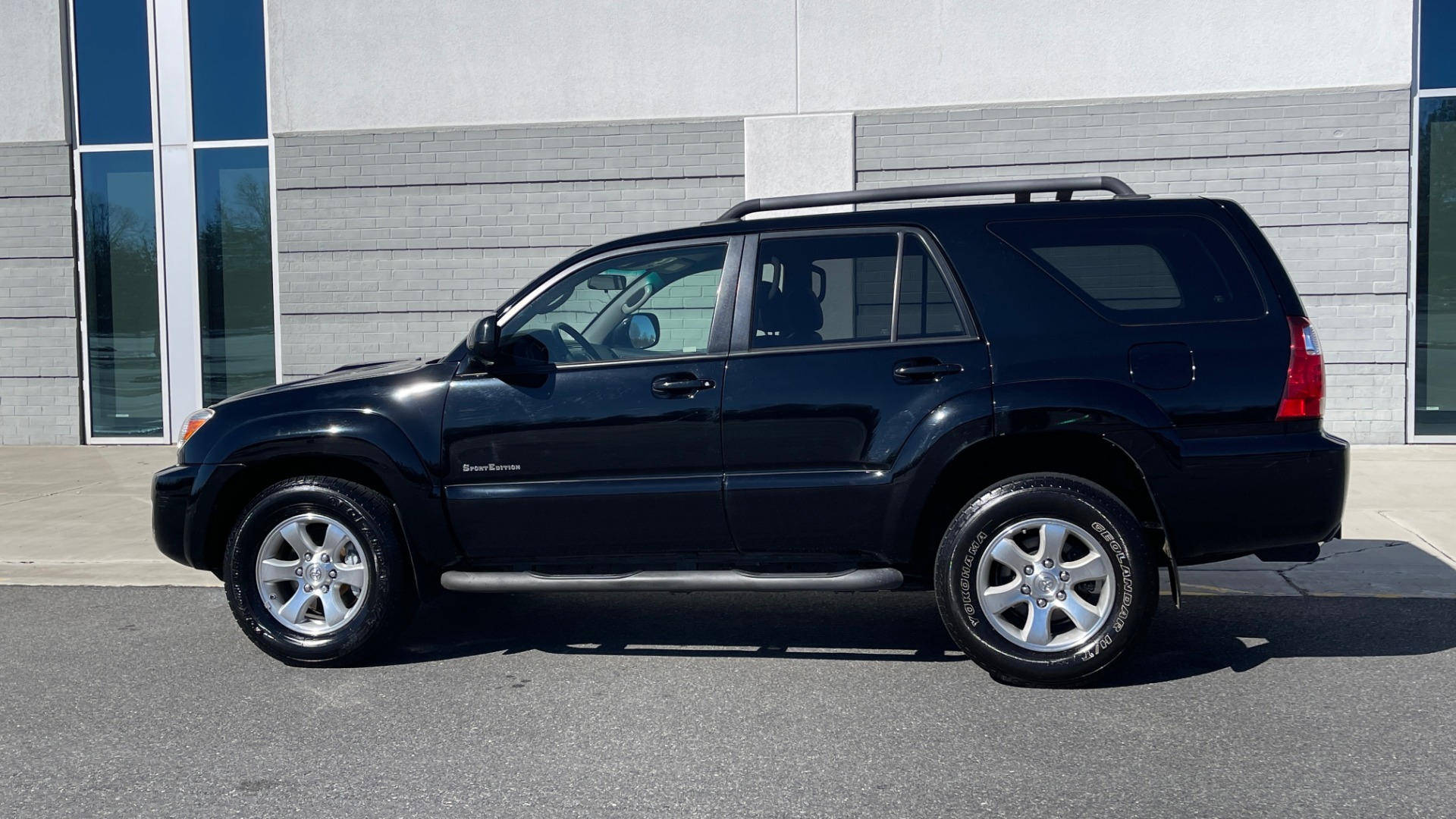 Used 2007 Toyota 4RUNNER SR5 SPORT EDITION / 4.0L V6 / 5-SPD AUTO / JBL AUDIO / HOMELINK for sale Sold at Formula Imports in Charlotte NC 28227 3