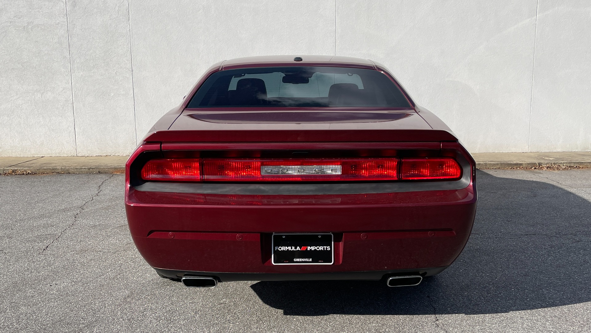 Used 2014 Dodge CHALLENGER R/T CLASSIC 5.7L HEMI / MANUAL / BOSTON ACOUSTIC / PARK ASST for sale Sold at Formula Imports in Charlotte NC 28227 21