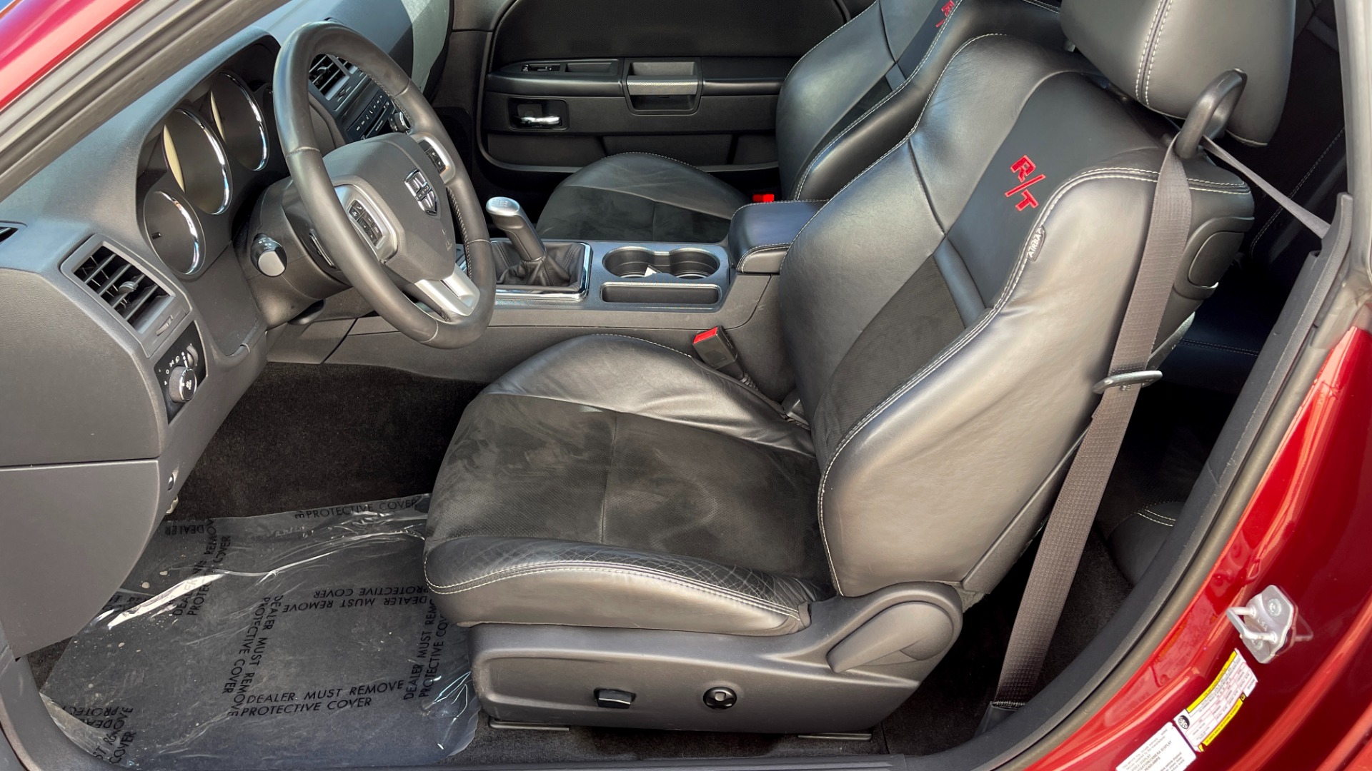 Used 2014 Dodge CHALLENGER R/T CLASSIC 5.7L HEMI / MANUAL / BOSTON ACOUSTIC / PARK ASST for sale Sold at Formula Imports in Charlotte NC 28227 27