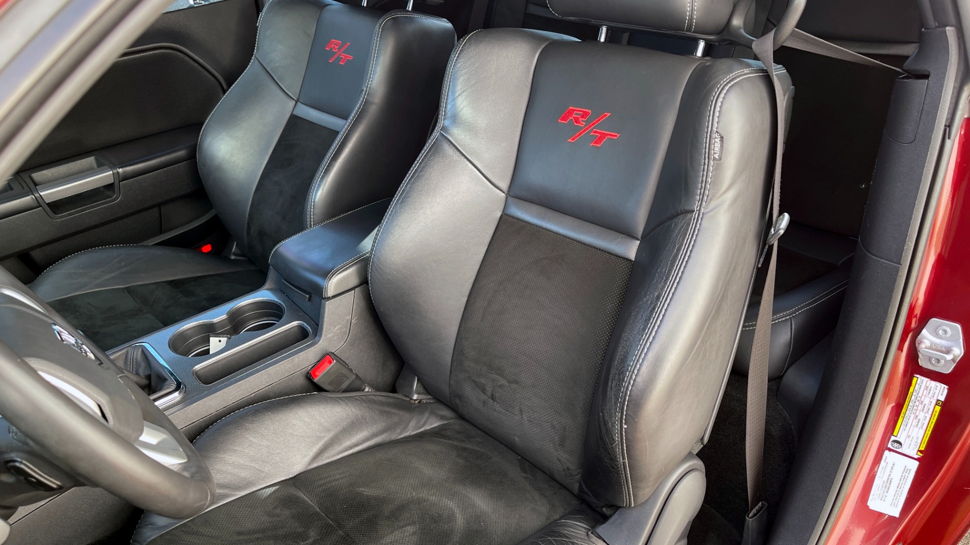 Used 2014 Dodge CHALLENGER R/T CLASSIC 5.7L HEMI / MANUAL / BOSTON ACOUSTIC / PARK ASST for sale Sold at Formula Imports in Charlotte NC 28227 28
