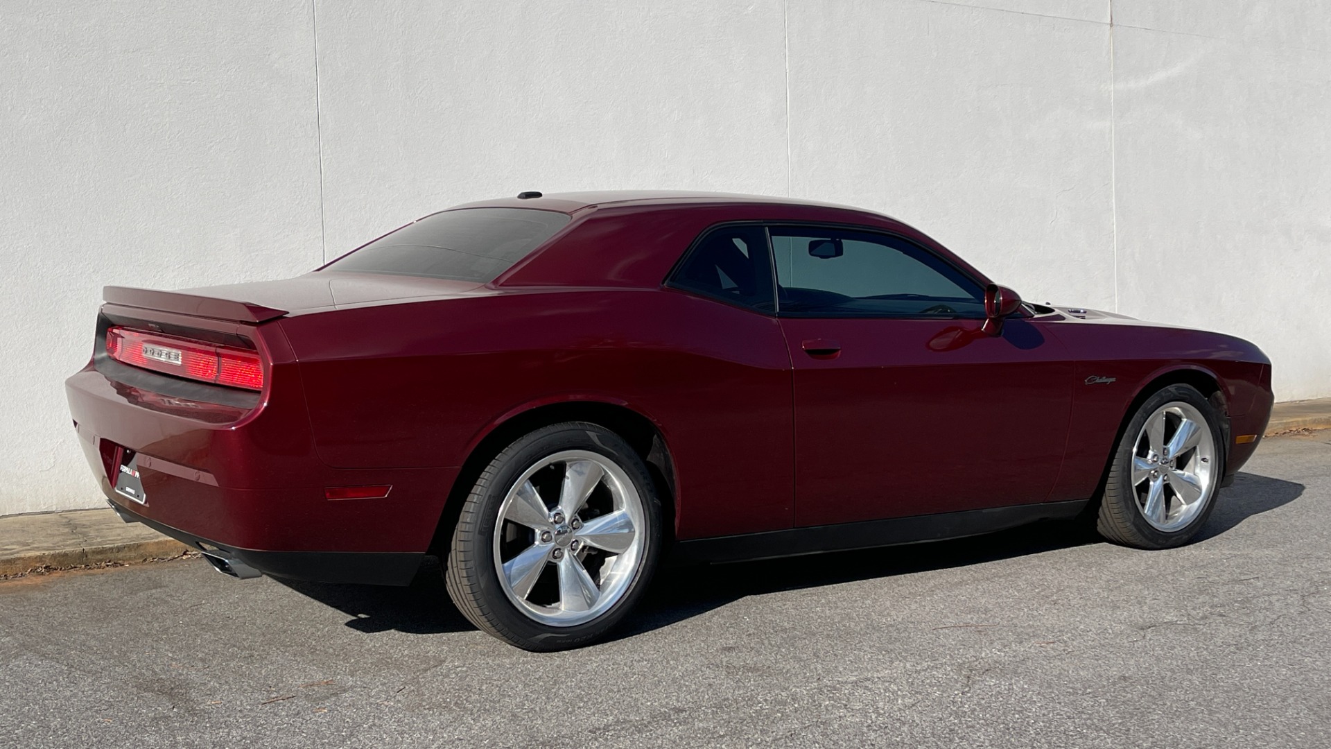 Used 2014 Dodge CHALLENGER R/T CLASSIC 5.7L HEMI / MANUAL / BOSTON ACOUSTIC / PARK ASST for sale Sold at Formula Imports in Charlotte NC 28227 8