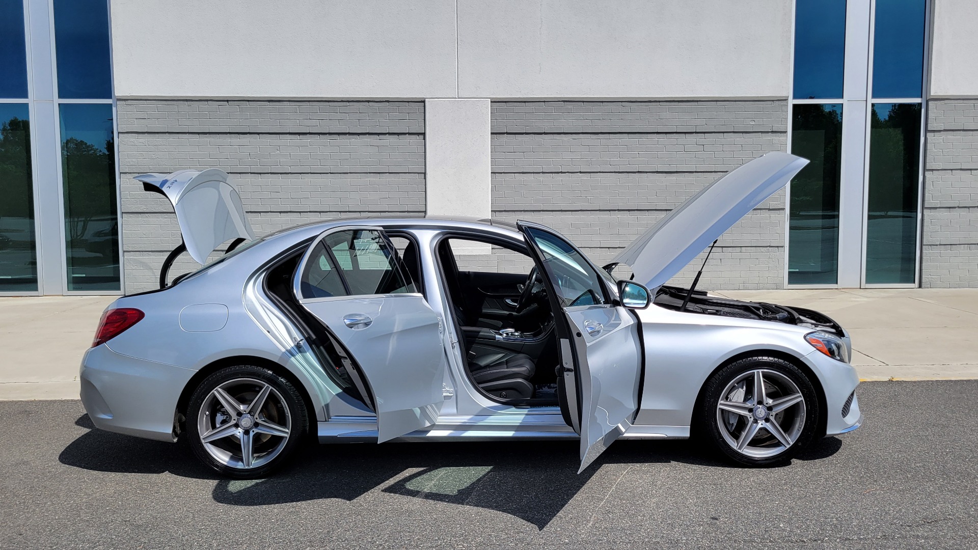 Used 2016 Mercedes-Benz C-CLASS C 300 PREMIUM 2 / SPORT / PANO-ROOF / BSA / HTD STS / MULTIMEDIA for sale Sold at Formula Imports in Charlotte NC 28227 14