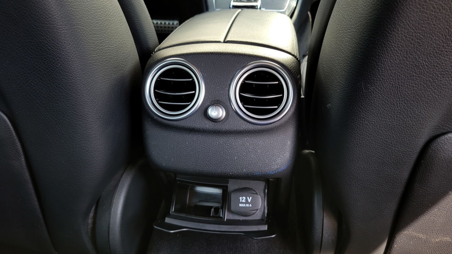 Used 2016 Mercedes-Benz C-CLASS C 300 PREMIUM 2 / SPORT / PANO-ROOF / BSA / HTD STS / MULTIMEDIA for sale Sold at Formula Imports in Charlotte NC 28227 83