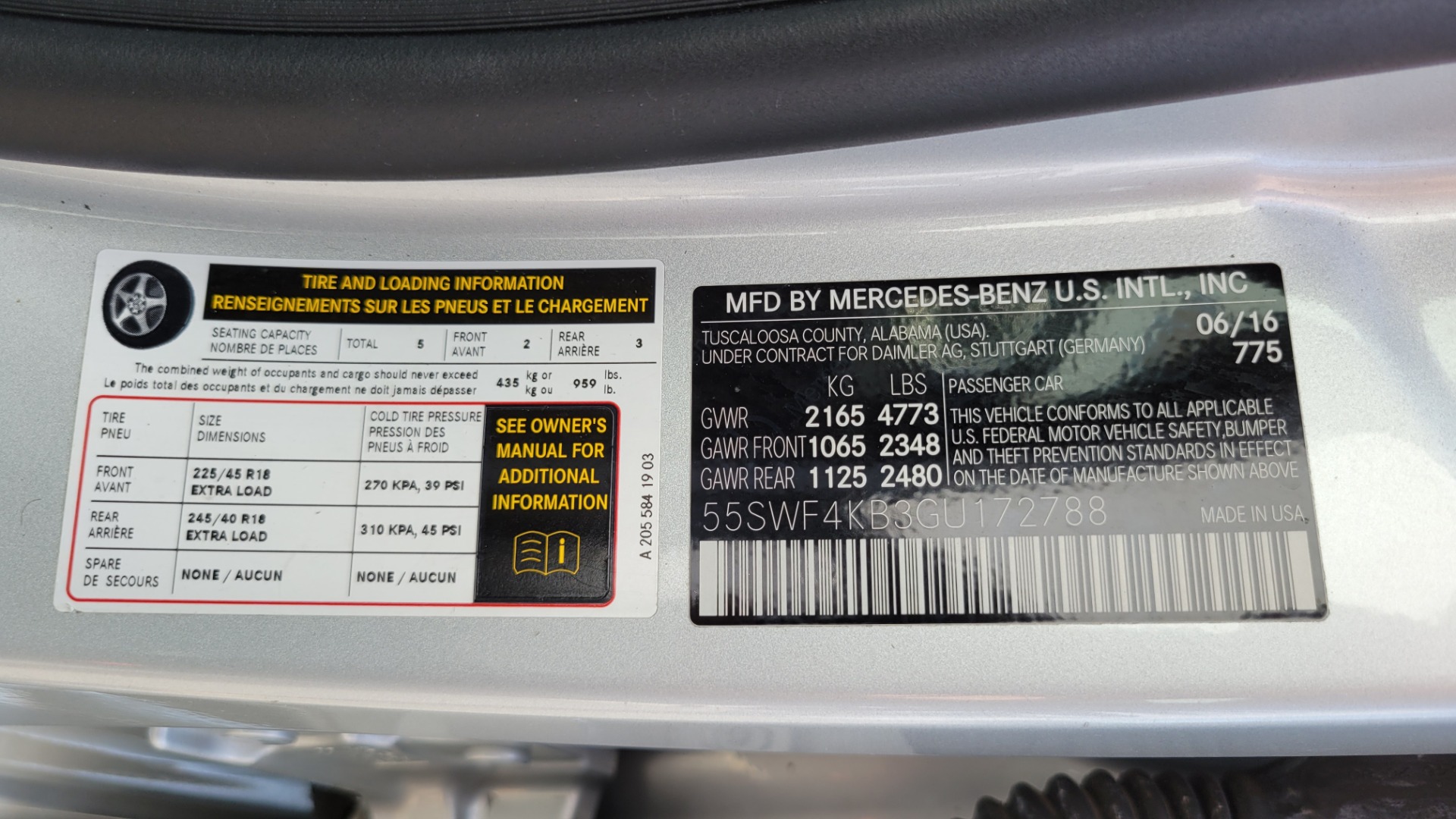 Used 2016 Mercedes-Benz C-CLASS C 300 PREMIUM 2 / SPORT / PANO-ROOF / BSA / HTD STS / MULTIMEDIA for sale Sold at Formula Imports in Charlotte NC 28227 97
