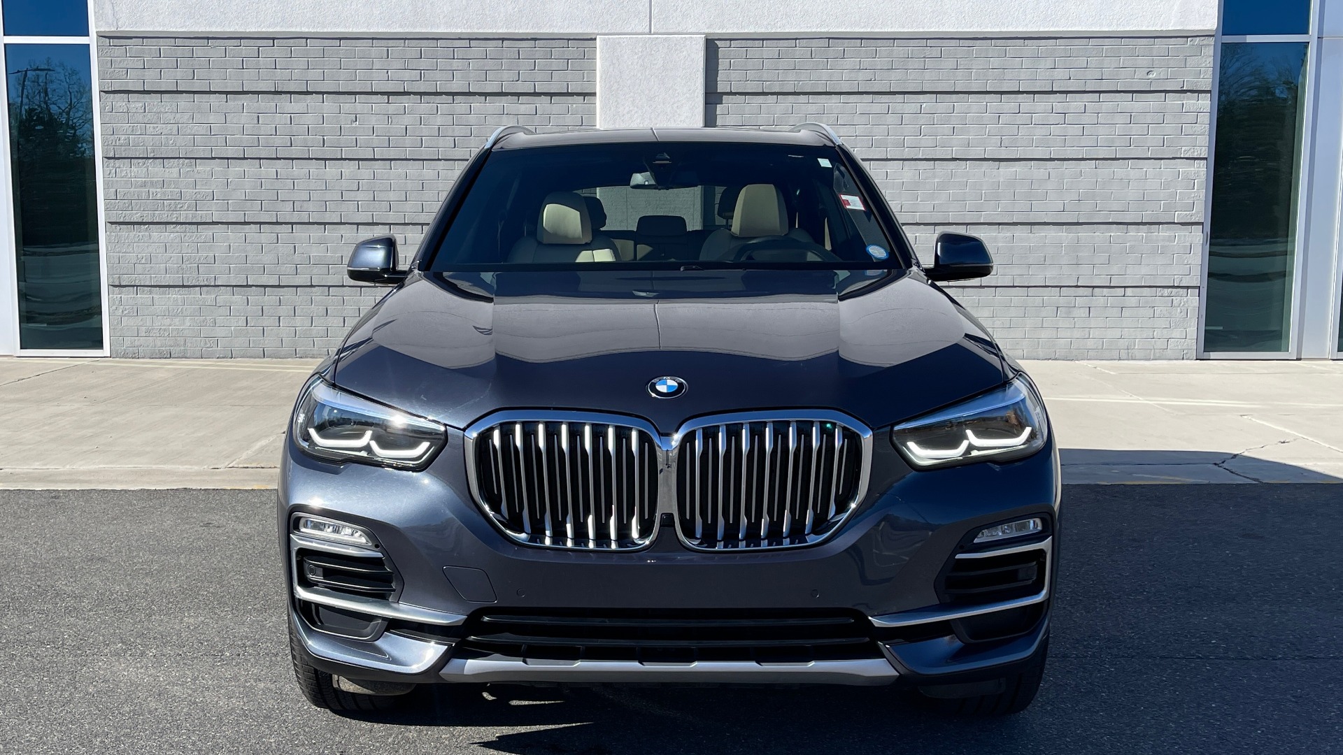 Used 2019 BMW X5 XDRIVE40I PREM 2 PKG / CONV PKG / HUD / WIFI / SUNROOF / REARVIEW for sale Sold at Formula Imports in Charlotte NC 28227 10