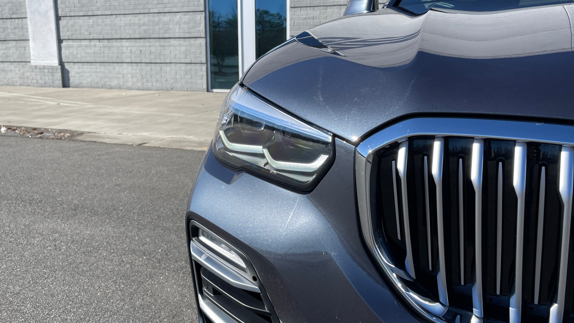 Used 2019 BMW X5 XDRIVE40I PREM 2 PKG / CONV PKG / HUD / WIFI / SUNROOF / REARVIEW for sale Sold at Formula Imports in Charlotte NC 28227 11