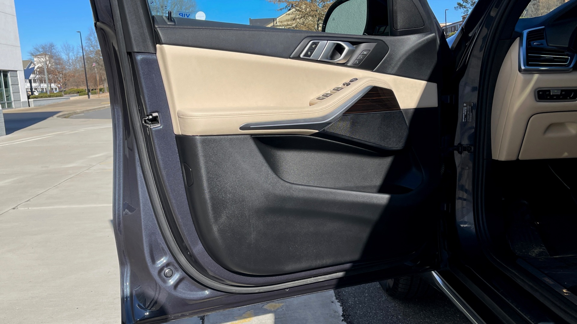 Used 2019 BMW X5 XDRIVE40I PREM 2 PKG / CONV PKG / HUD / WIFI / SUNROOF / REARVIEW for sale Sold at Formula Imports in Charlotte NC 28227 22
