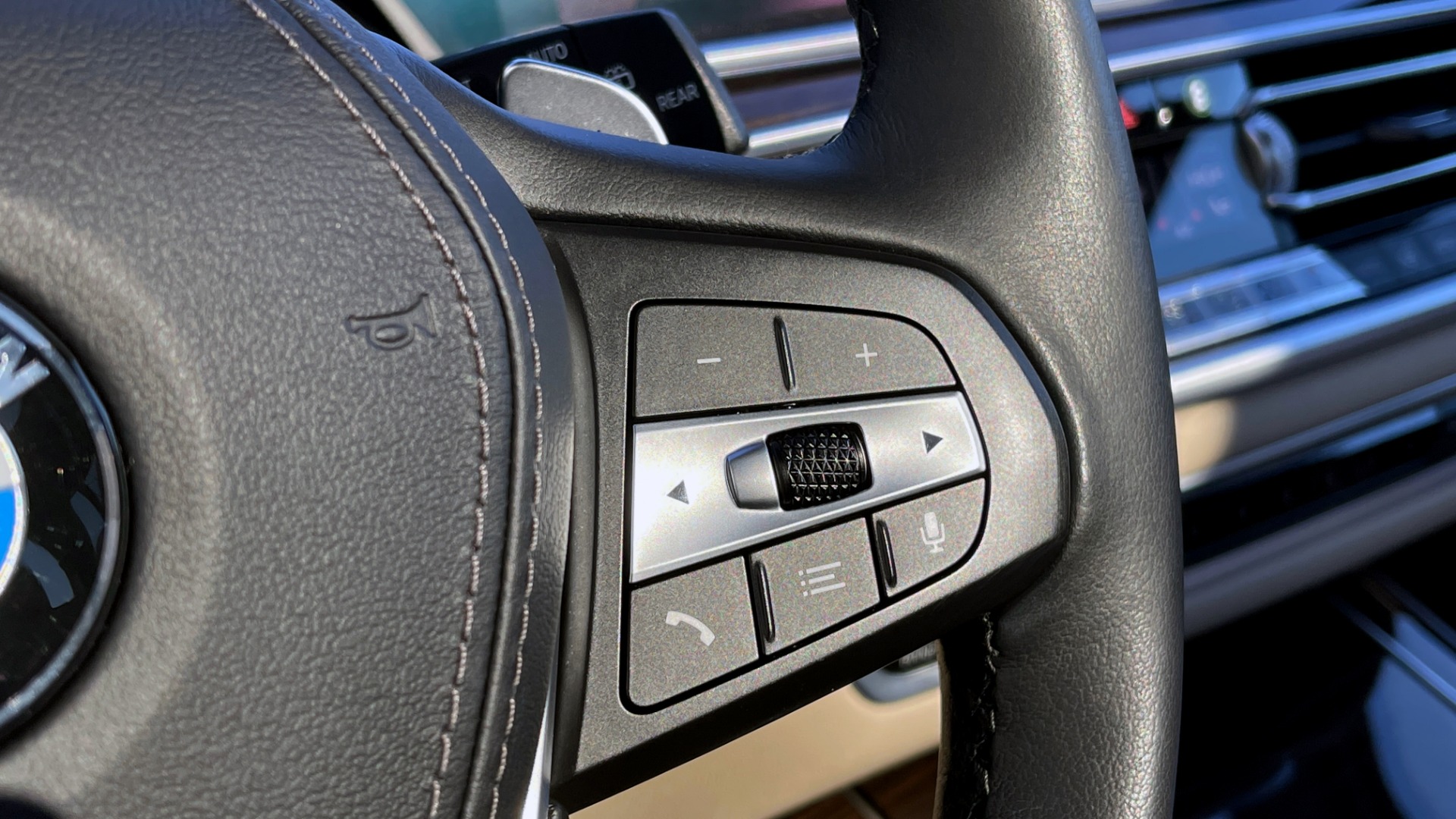 Used 2019 BMW X5 XDRIVE40I PREM 2 PKG / CONV PKG / HUD / WIFI / SUNROOF / REARVIEW for sale Sold at Formula Imports in Charlotte NC 28227 29