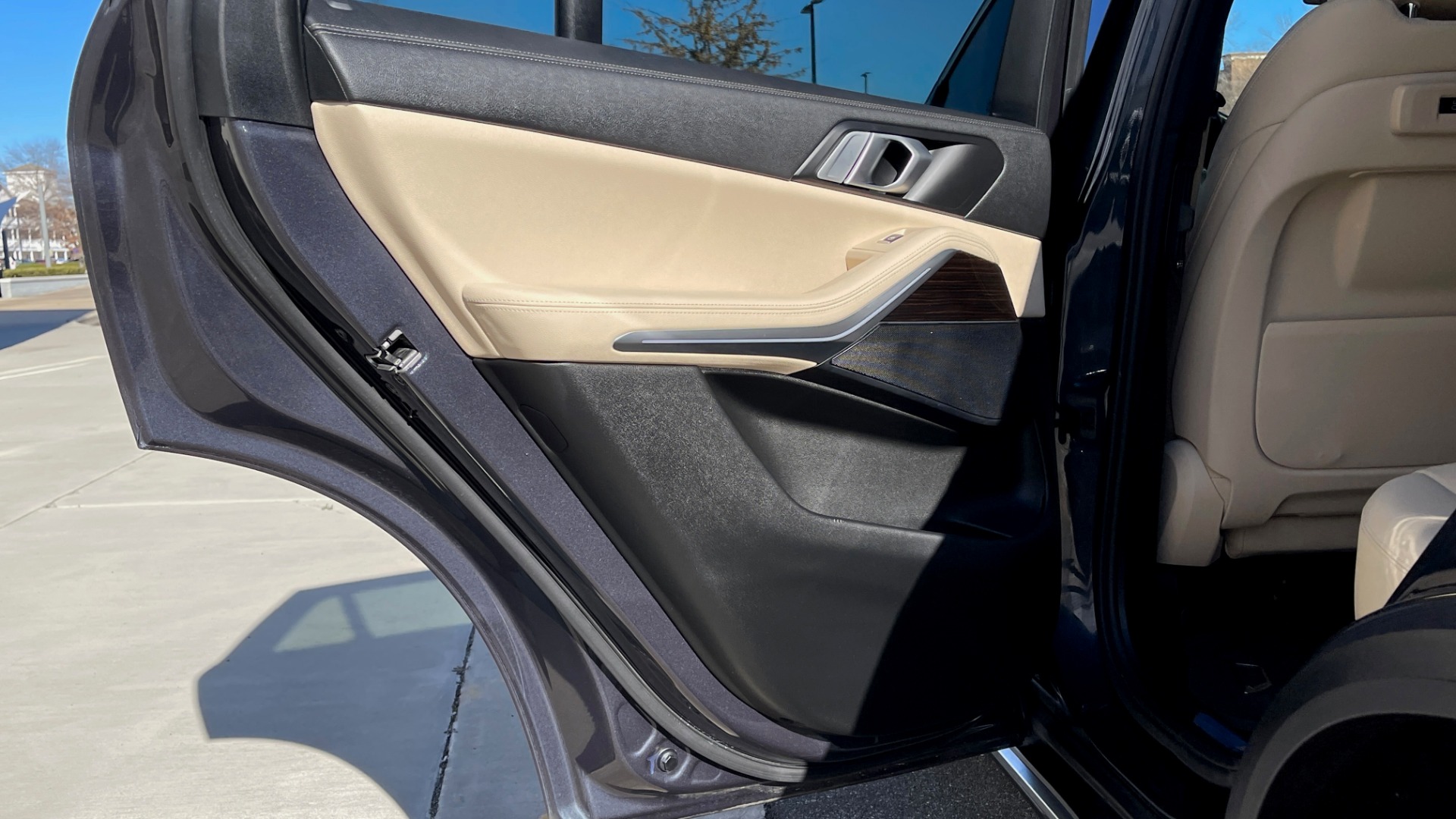 Used 2019 BMW X5 XDRIVE40I PREM 2 PKG / CONV PKG / HUD / WIFI / SUNROOF / REARVIEW for sale Sold at Formula Imports in Charlotte NC 28227 43