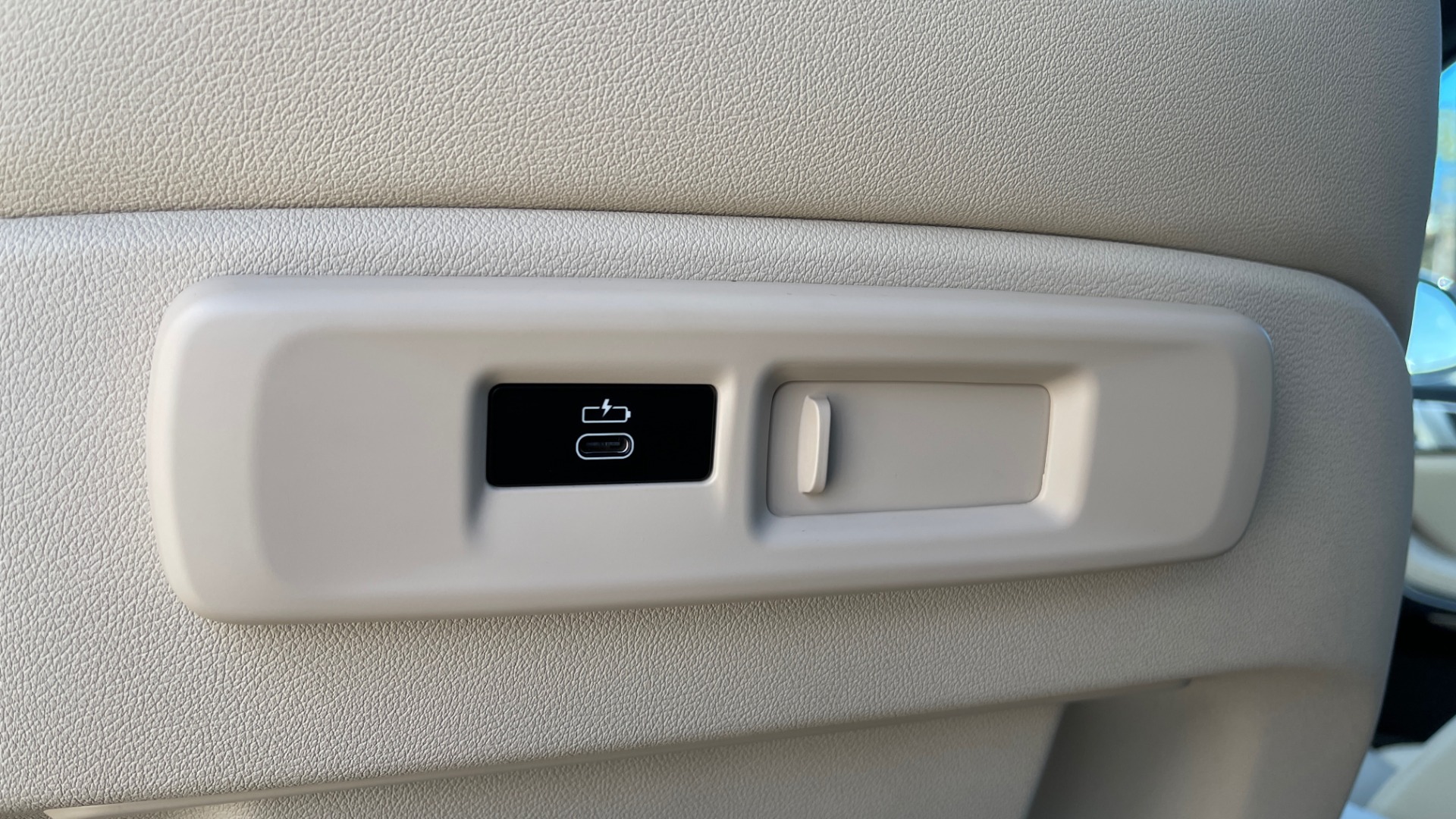 Used 2019 BMW X5 XDRIVE40I PREM 2 PKG / CONV PKG / HUD / WIFI / SUNROOF / REARVIEW for sale Sold at Formula Imports in Charlotte NC 28227 49